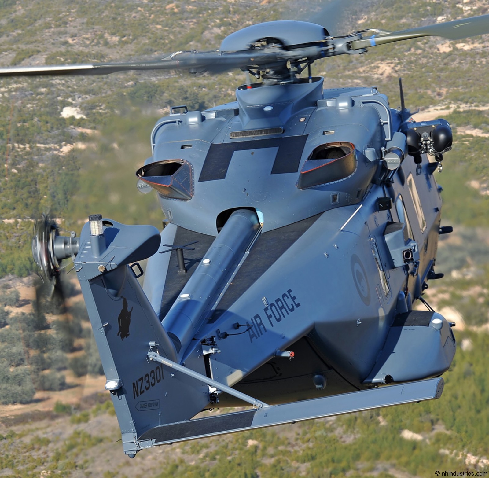 nh90 tth helicopter royal new zealand air force rnzaf nz3301 06