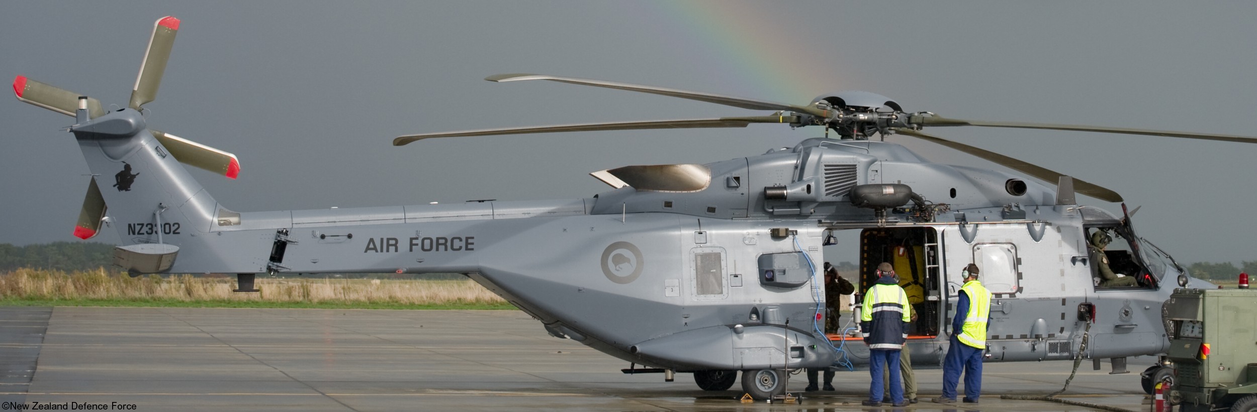 nh90 tth helicopter royal new zealand air force rnzaf nz3302 12