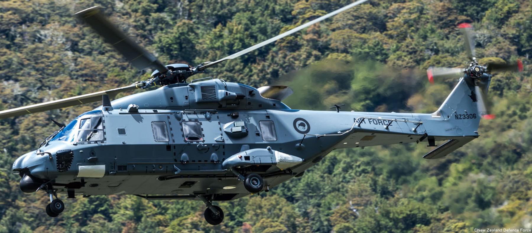 nh90 tth helicopter royal new zealand air force rnzaf 19