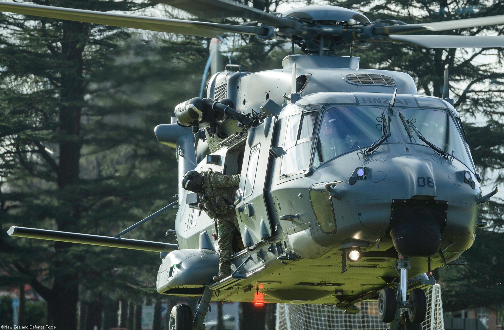 nh90 tth helicopter royal new zealand air force rnzaf nz3306 29