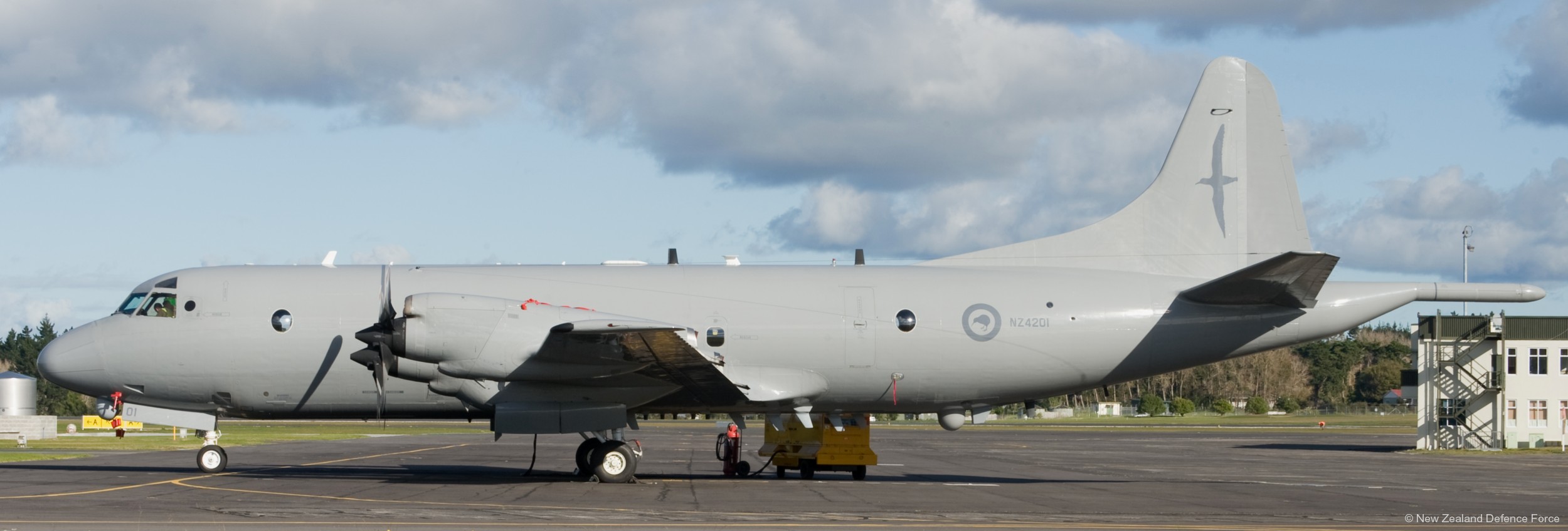 lockheed p-3k2 orion nz4201 maritime patrol aircraft mpa royal new zealand air force rnzaf no.5 squadron 06