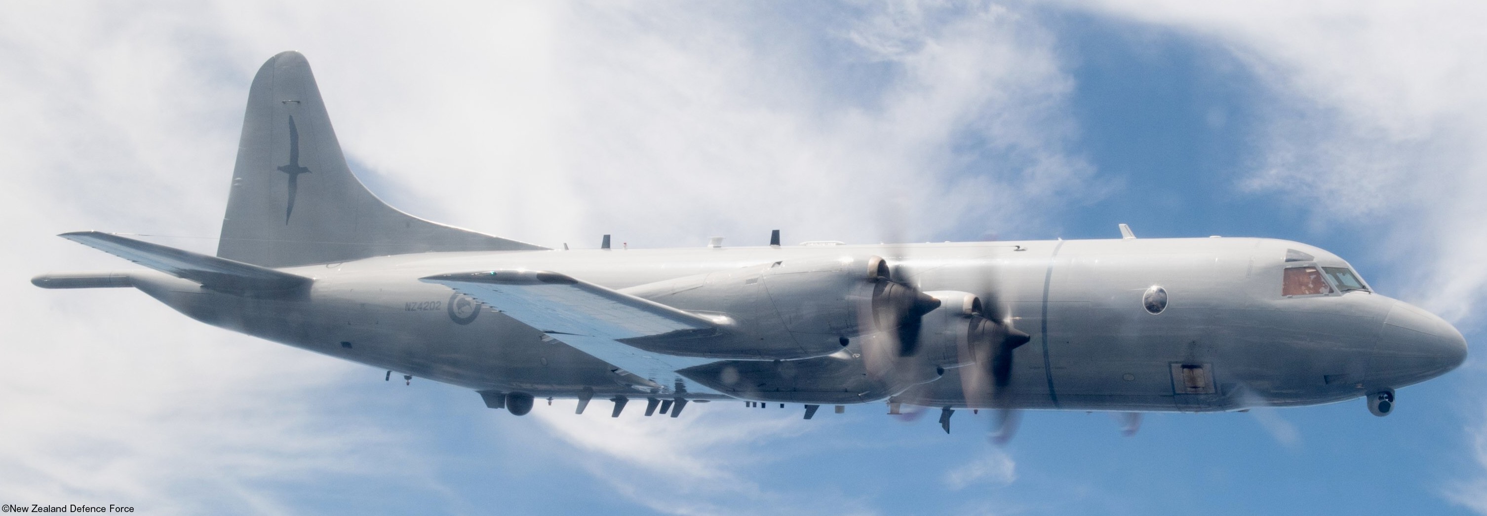 lockheed p-3k2 orion nz4202 maritime patrol aircraft mpa royal new zealand air force rnzaf no.5 squadron 05