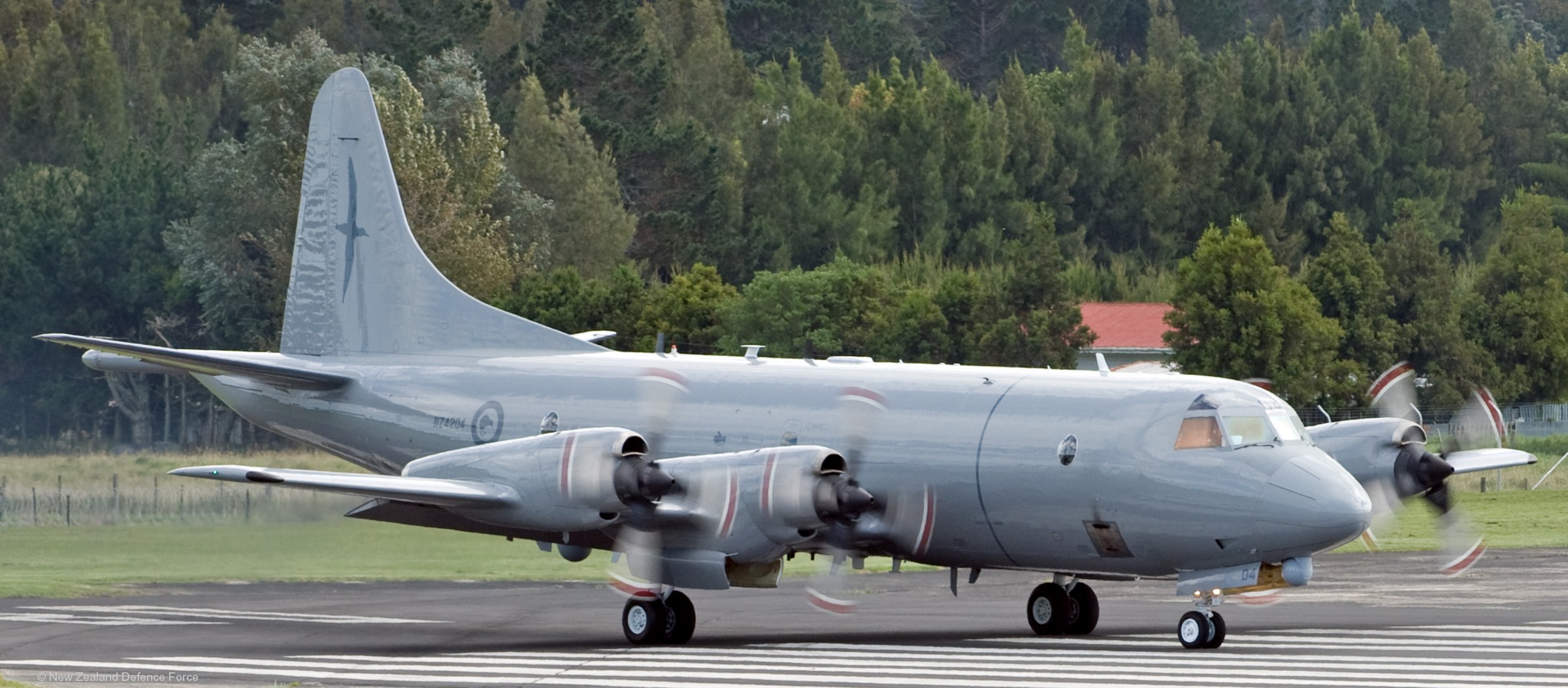 lockheed p-3k2 orion nz4204 maritime patrol aircraft mpa royal new zealand air force rnzaf no.5 squadron 03