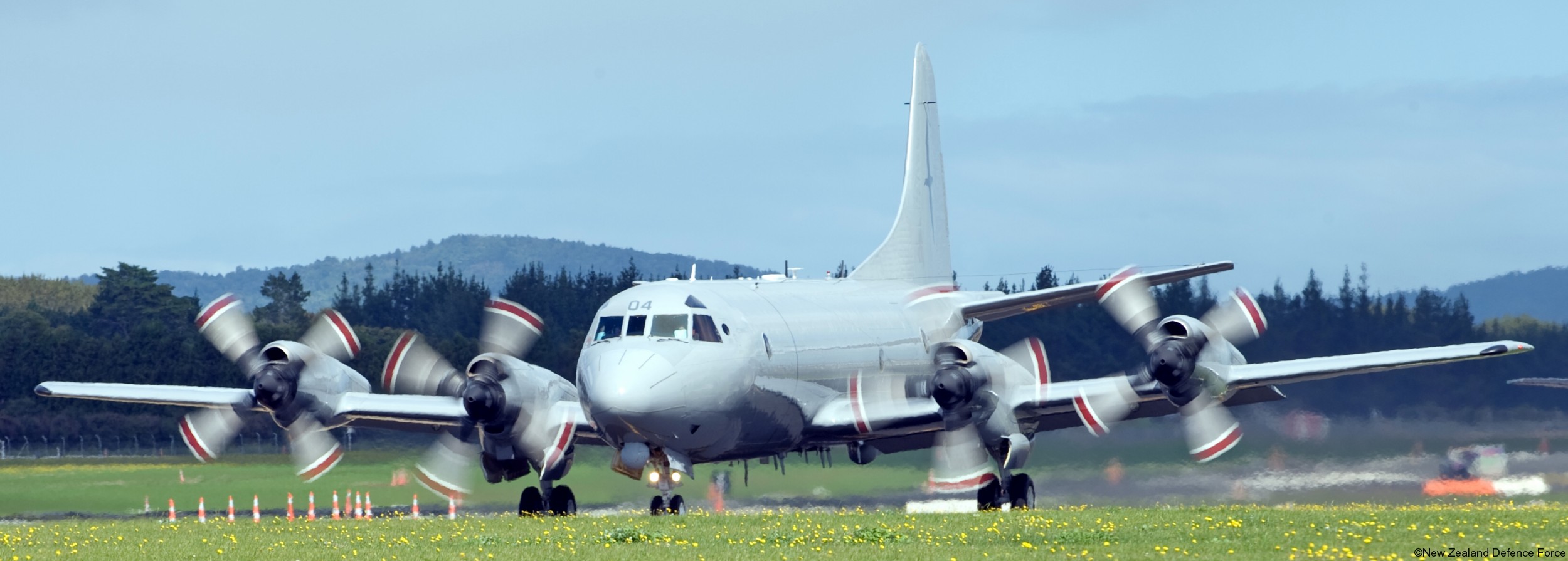 lockheed p-3k2 orion nz4204 maritime patrol aircraft mpa royal new zealand air force rnzaf no.5 squadron 06