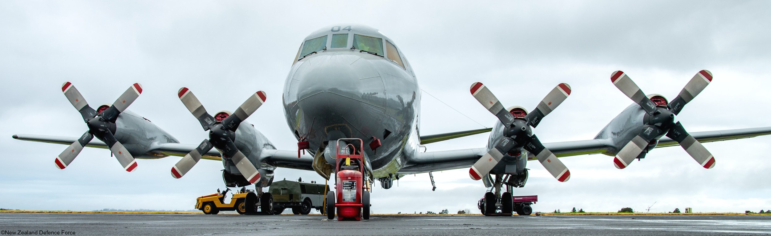 lockheed p-3k2 orion nz4204 maritime patrol aircraft mpa royal new zealand air force rnzaf no.5 squadron 08