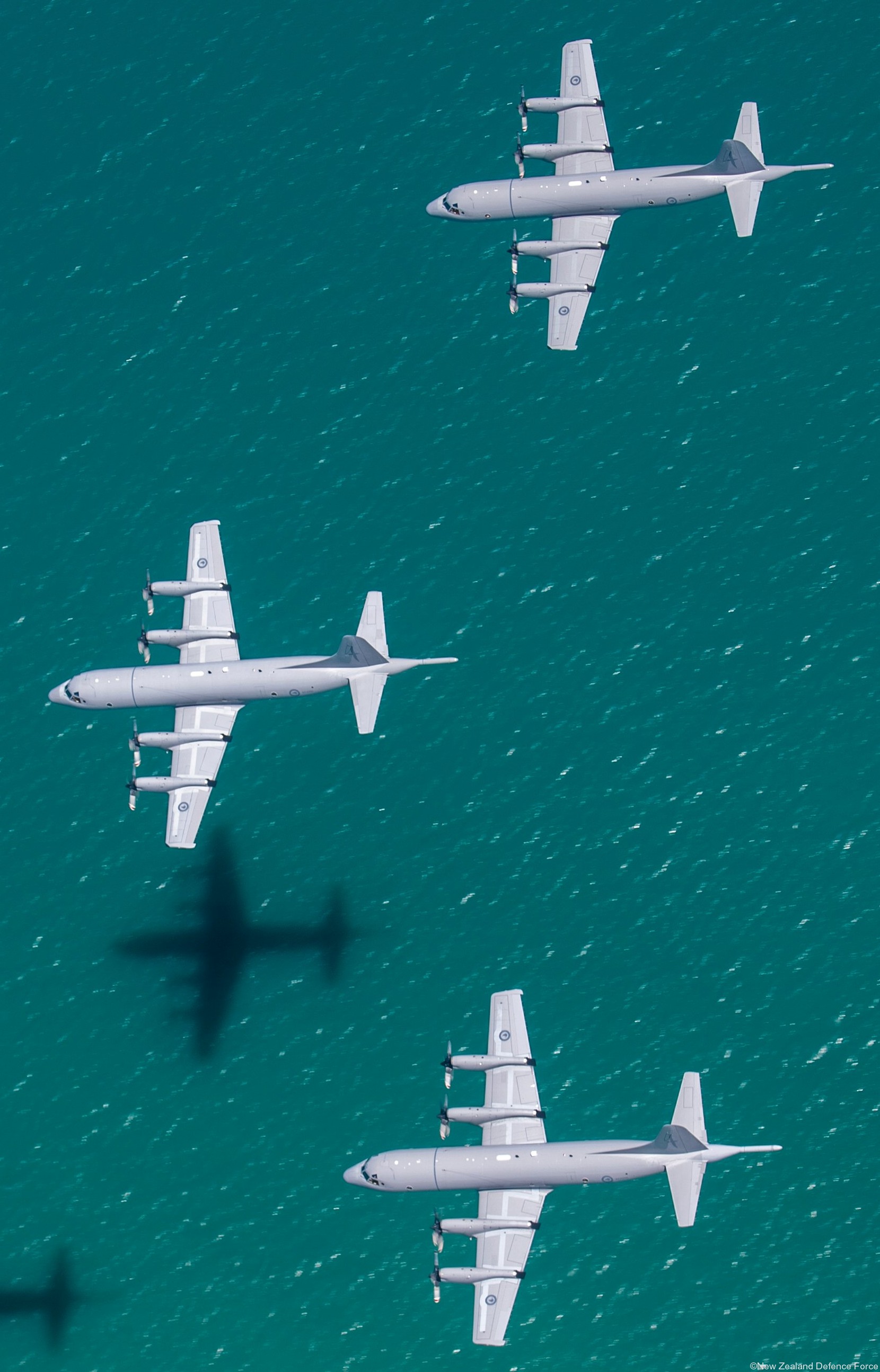 lockheed p-3k2 orion maritime patrol aircraft mpa royal new zealand air force rnzaf no.5 squadron 03