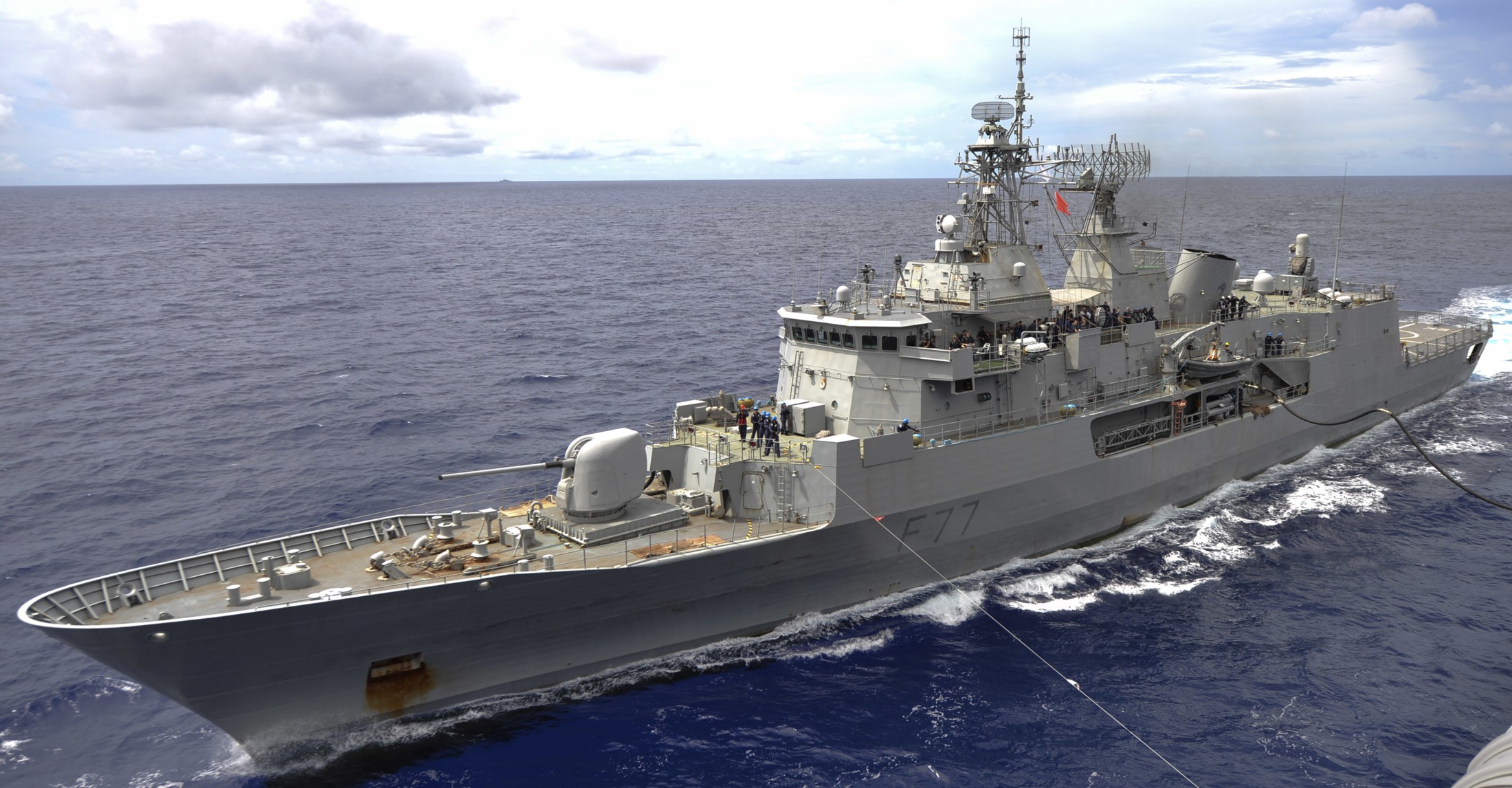 f-77 hmnzs te kaha anzac class frigate royal new zealand navy 17