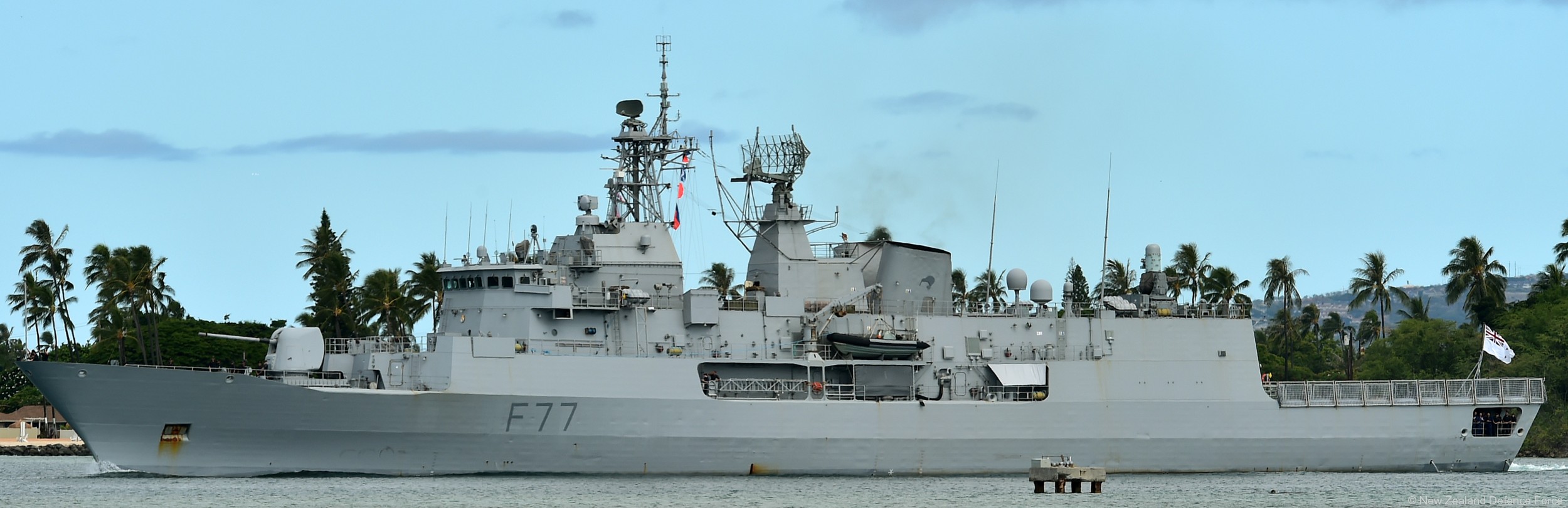 f-77 hmnzs te kaha anzac class frigate royal new zealand navy 29