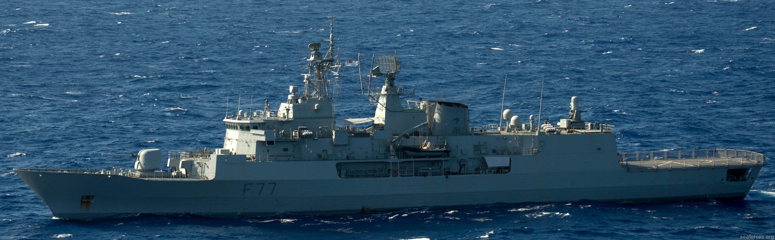 f-77 hmnzs te kaha anzac class frigate royal new zealand navy 33