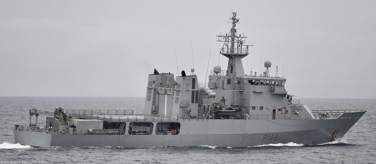 p-148 hmnzs otago protector class offshore patrol vessel opv royal new zealand navy 02