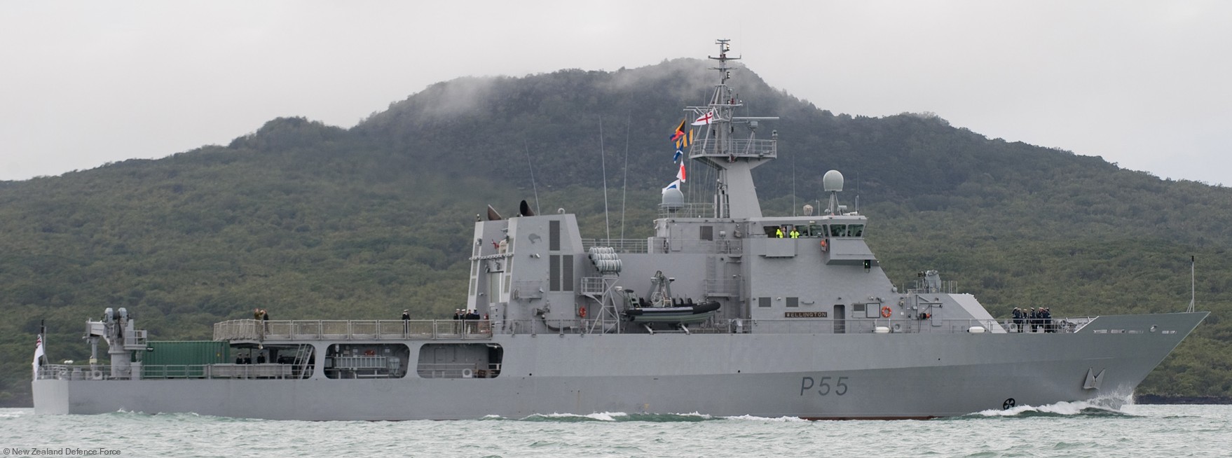p-55 hmnzs wellington otago protector class offshore patrol vessel opv royal new zealand navy 10