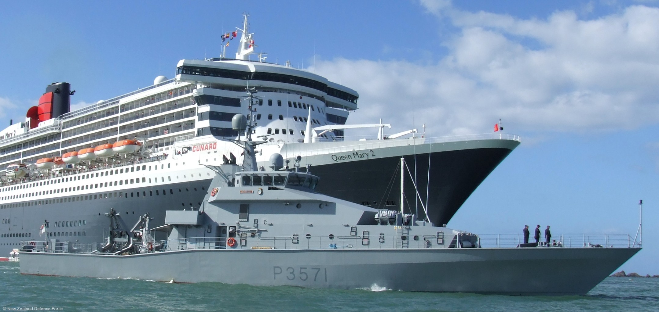 p-3571 hmnzs hawea protector class inshore patrol vessel royal new zealand navy 03