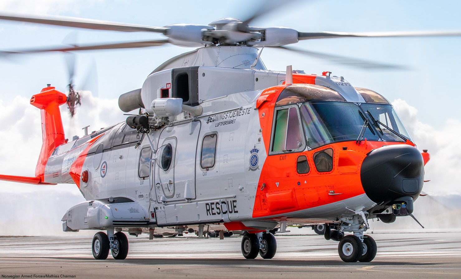agusta westland aw101 rescue helicopter royal norwegian air force luftforsvaret sar queen 0277 02