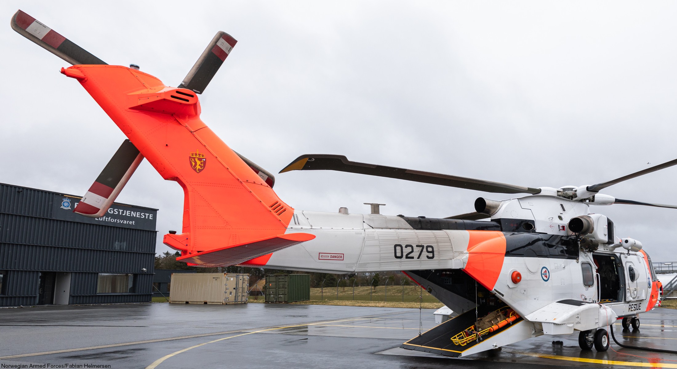 agusta westland aw101 rescue helicopter royal norwegian air force luftforsvaret sar queen 0279 03