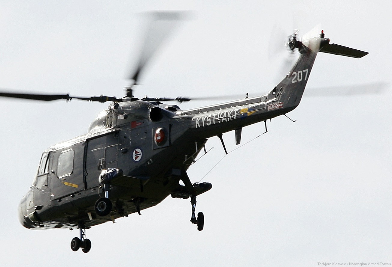 westland lynx mk 86 royal norwegian coast guard navy air force kystvakt 207 05