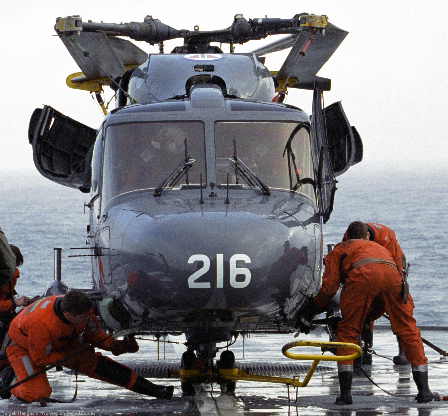 westland lynx mk 86 royal norwegian coast guard navy air force kystvakt 216 04
