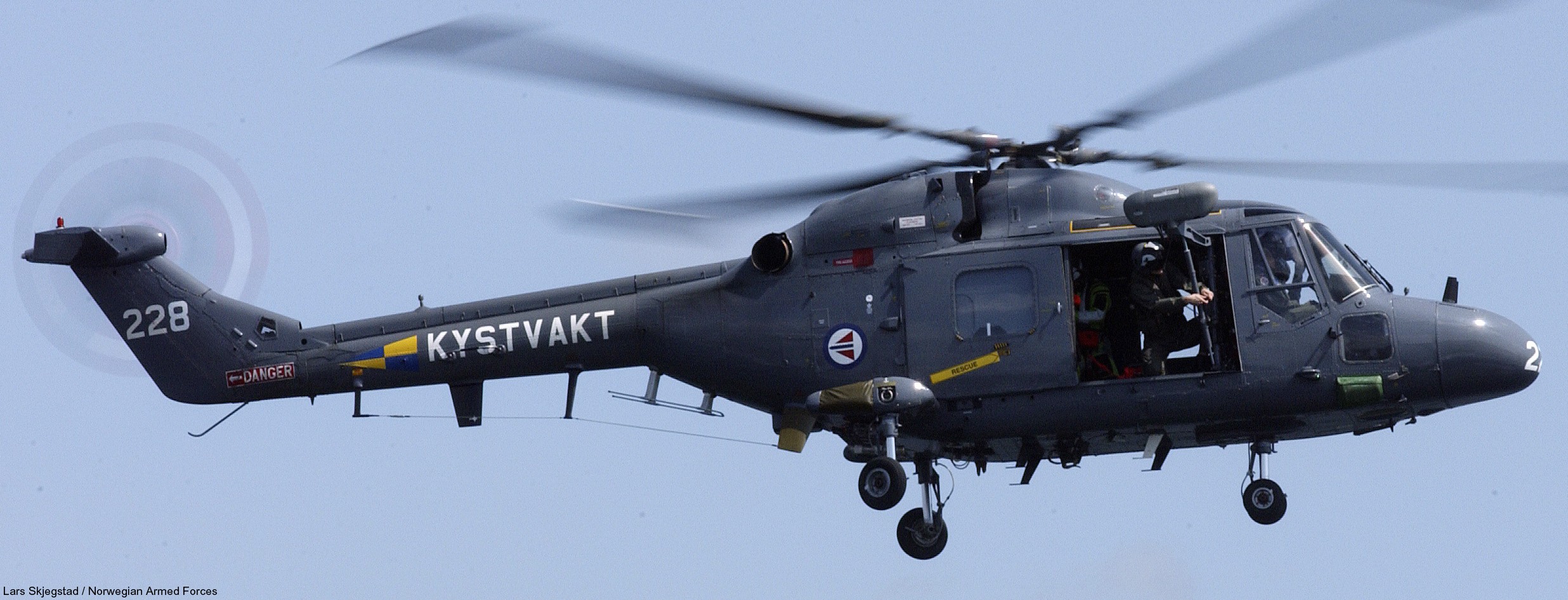 westland lynx mk 86 royal norwegian coast guard navy air force kystvakt 228 02