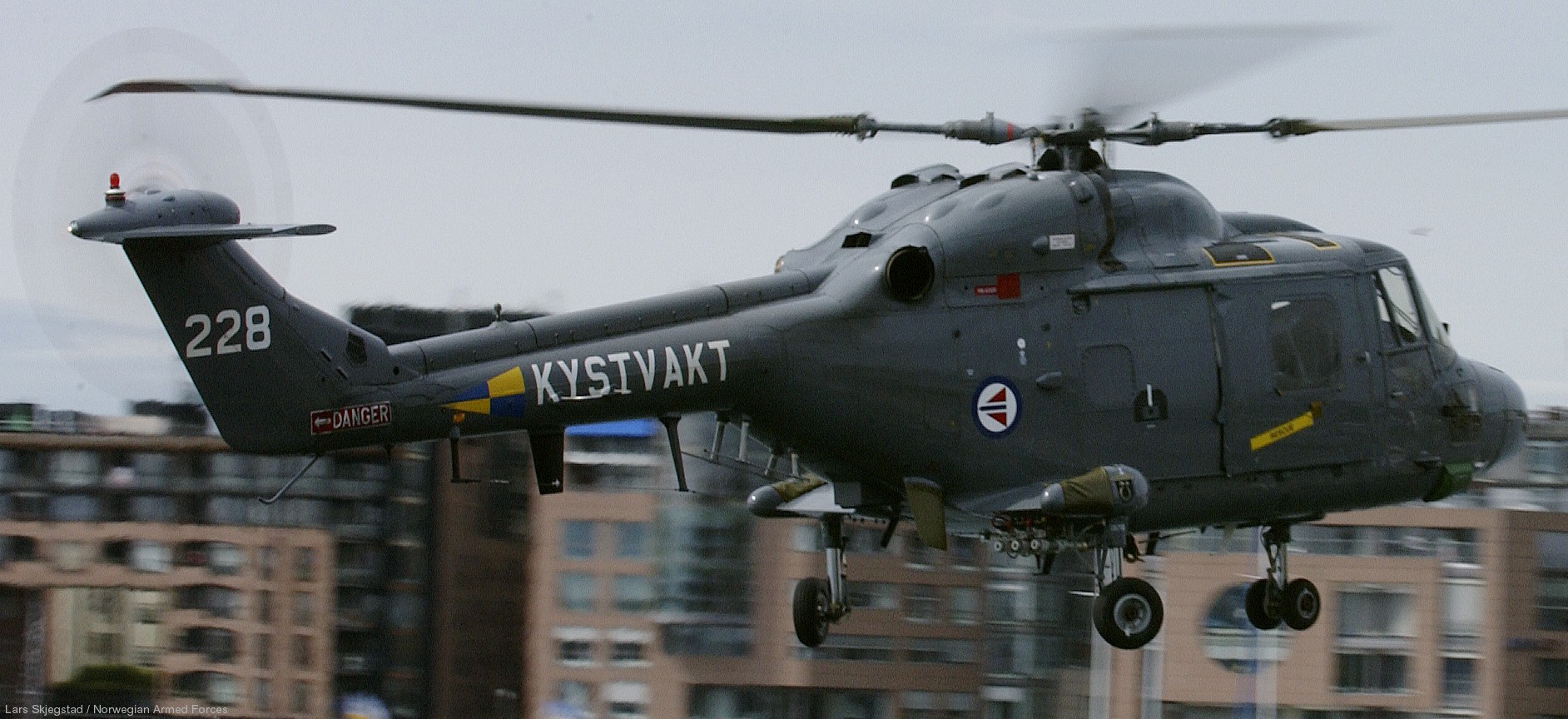 westland lynx mk 86 royal norwegian coast guard navy air force kystvakt 228 04
