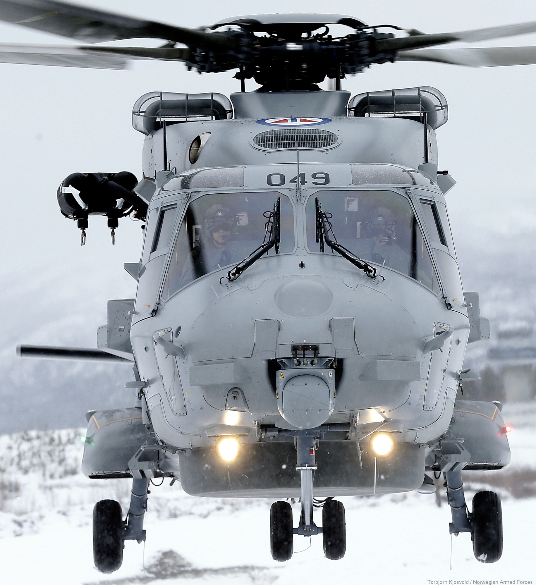 nh90 nfh asw helicopter royal norwegian coast guard navy air force kystvakt sjoforsvaret 049 05