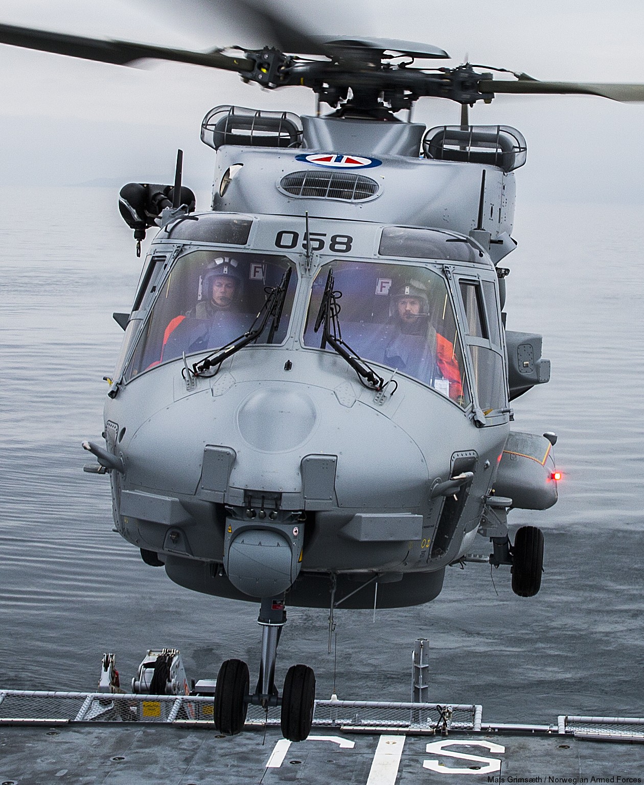 nh90 nfh asw helicopter royal norwegian coast guard navy air force kystvakt sjoforsvaret 058 05