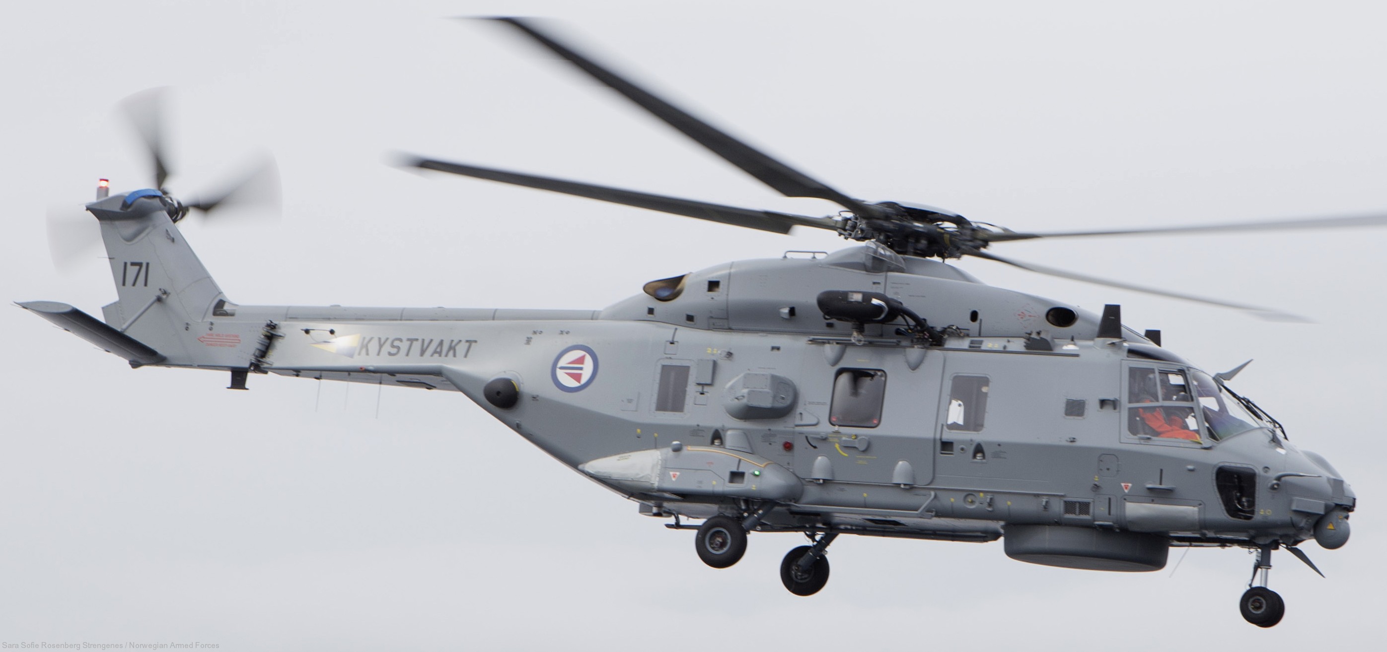 nh90 nfh asw helicopter royal norwegian coast guard navy air force kystvakt sjoforsvaret 171 02