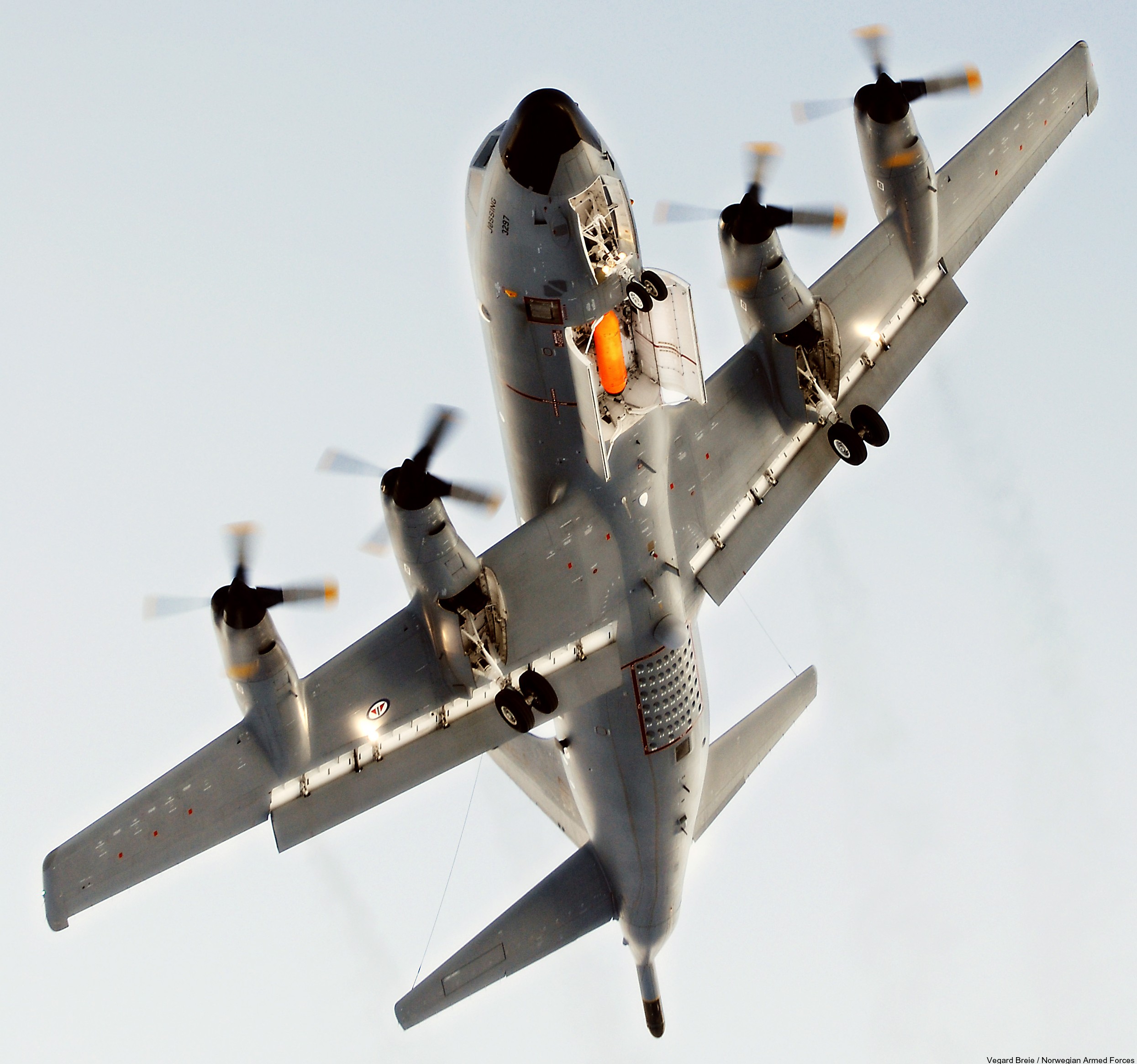 lockheed p-3c orion jossing 3297 patrol royal norwegian air force luftforsvaret 04