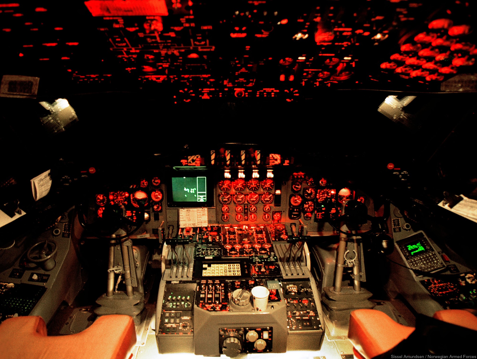 lockheed p-3c orion maritime patrol royal norwegian air force cockpit view xx03