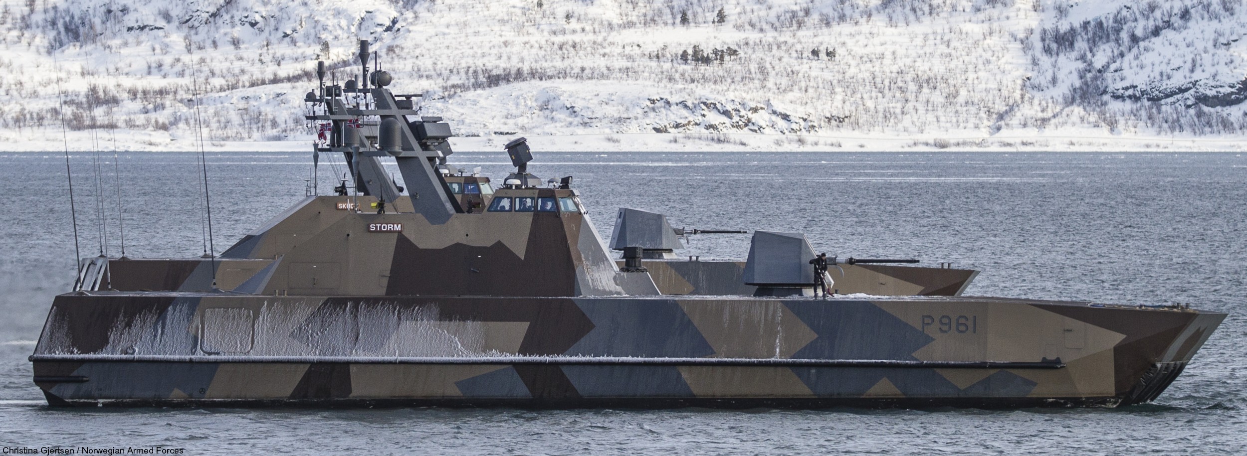 p-961 storm knm hnoms skjold class corvette royal norwegian navy sjoforsvaret 06