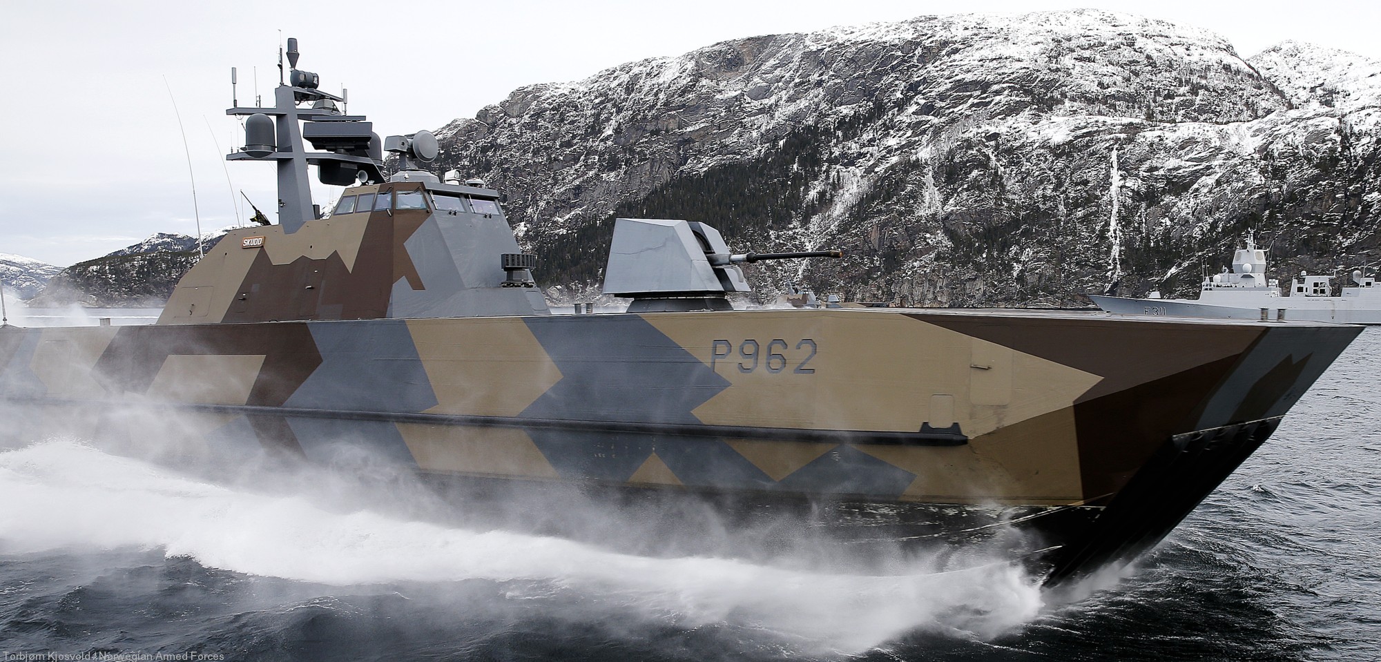 p-962 skudd knm hnoms skjold class corvette royal norwegian navy sjoforsvaret 14