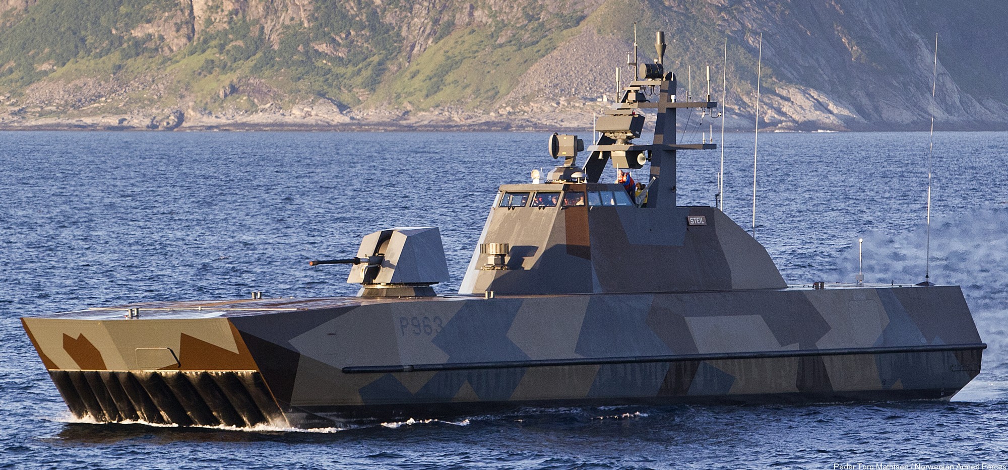 p-963 steil knm hnoms skjold class corvette royal norwegian navy sjoforsvaret 04