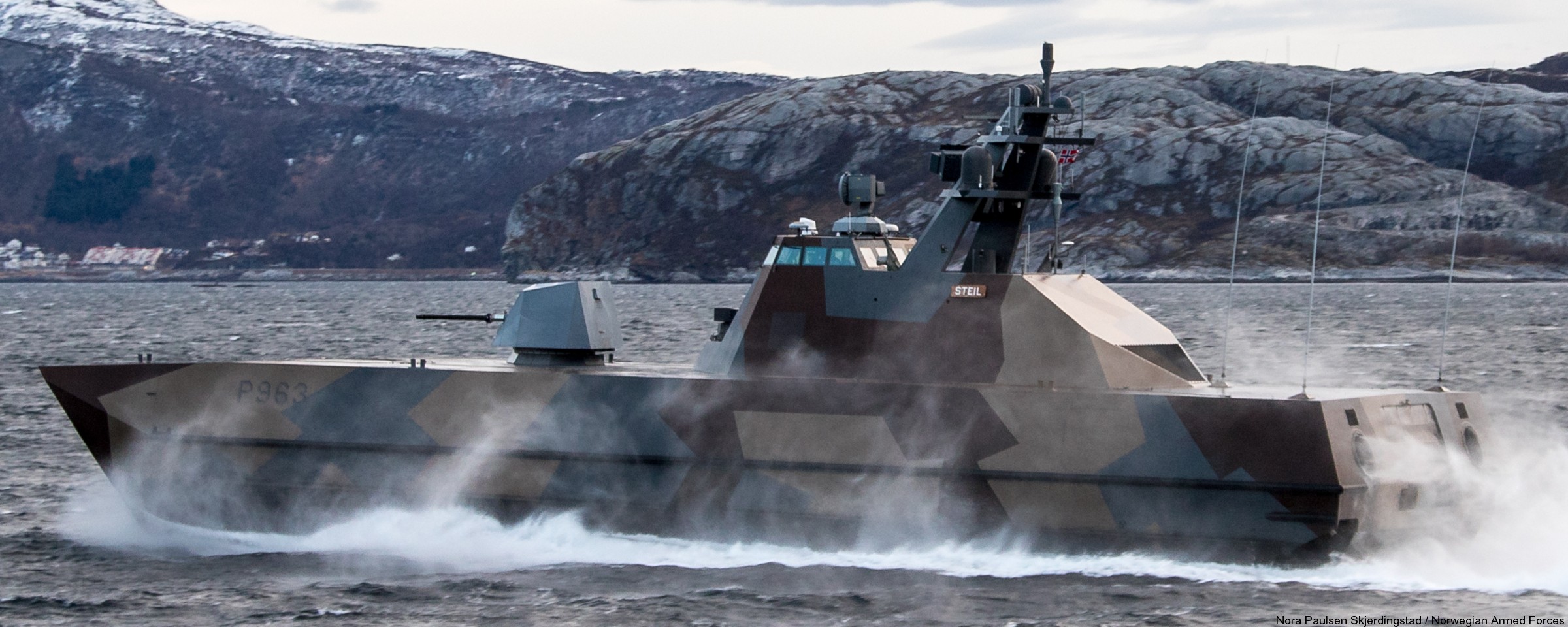 p-963 steil knm hnoms skjold class corvette royal norwegian navy sjoforsvaret 10