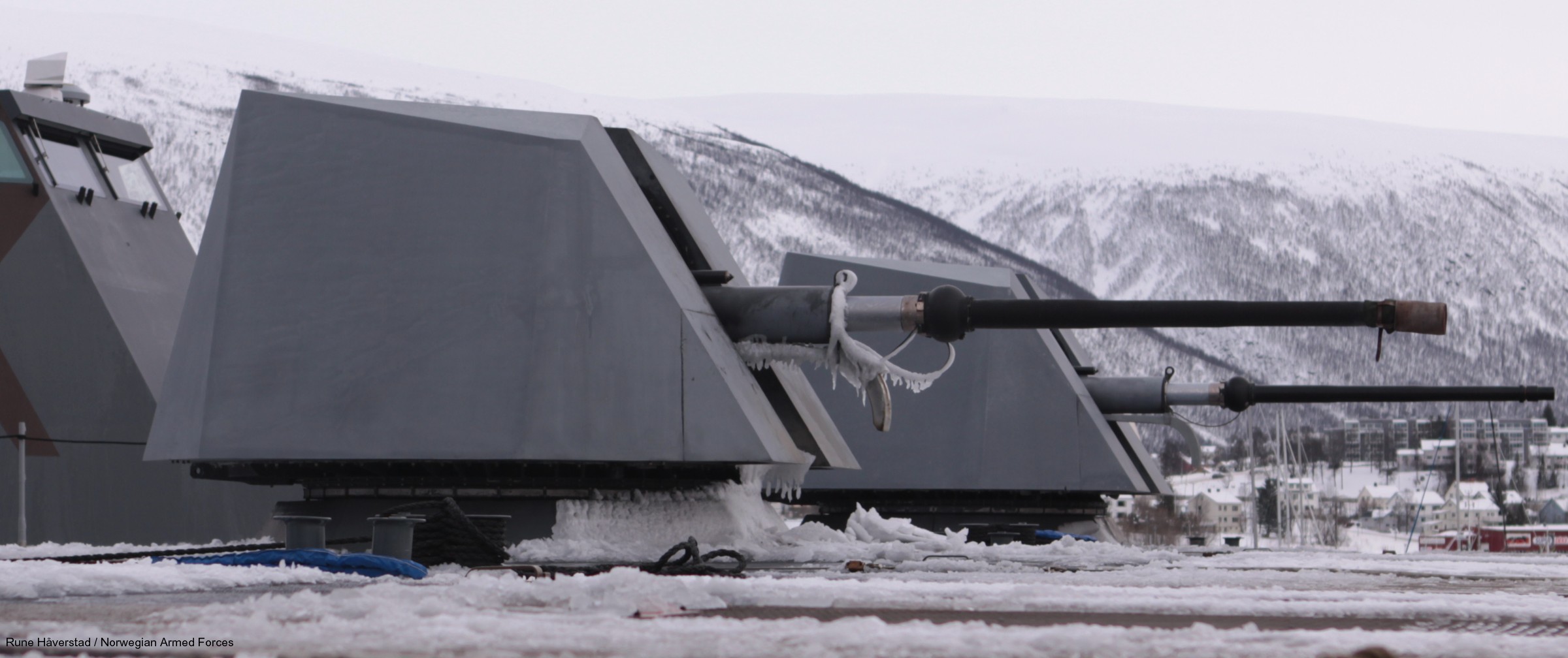 skjold class corvette knm hnoms royal norwegian navy sjoforsvaret 02 oto melara 76/62 gun