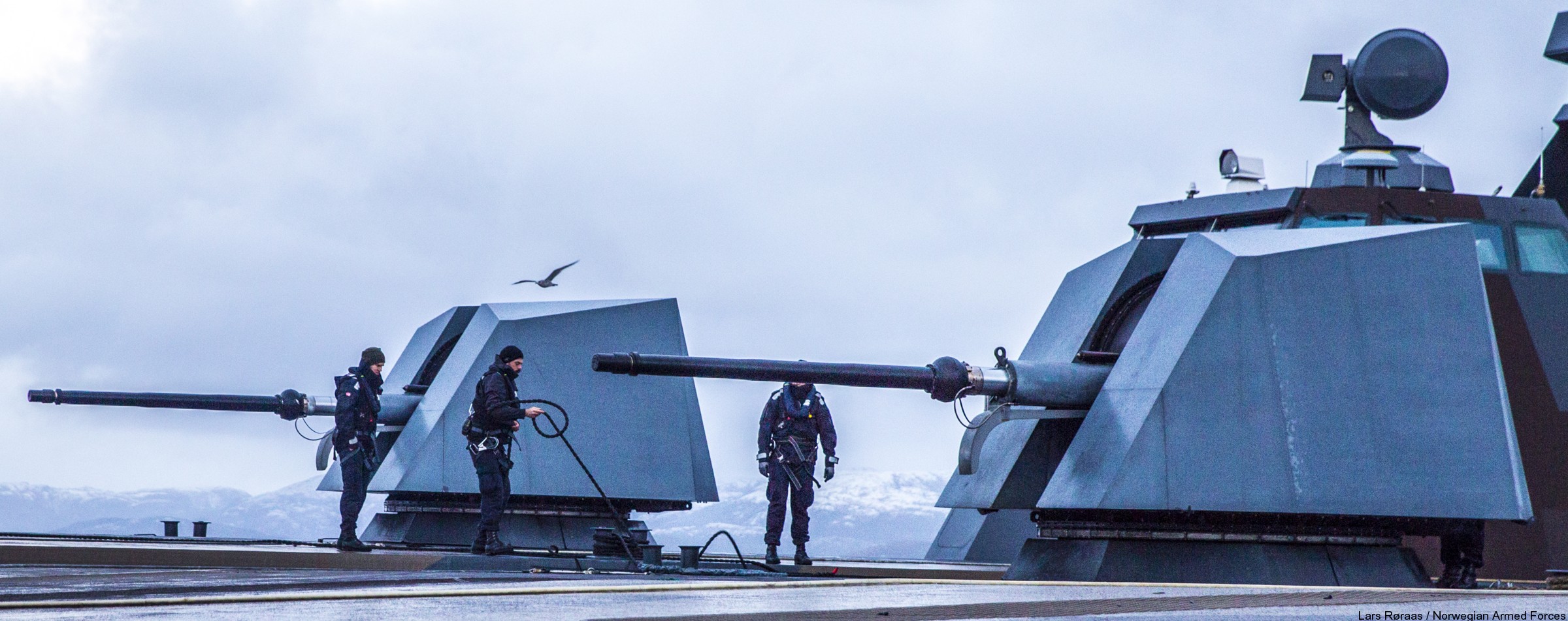 skjold class corvette knm hnoms royal norwegian navy sjoforsvaret 06 oto melara 76/62 gun