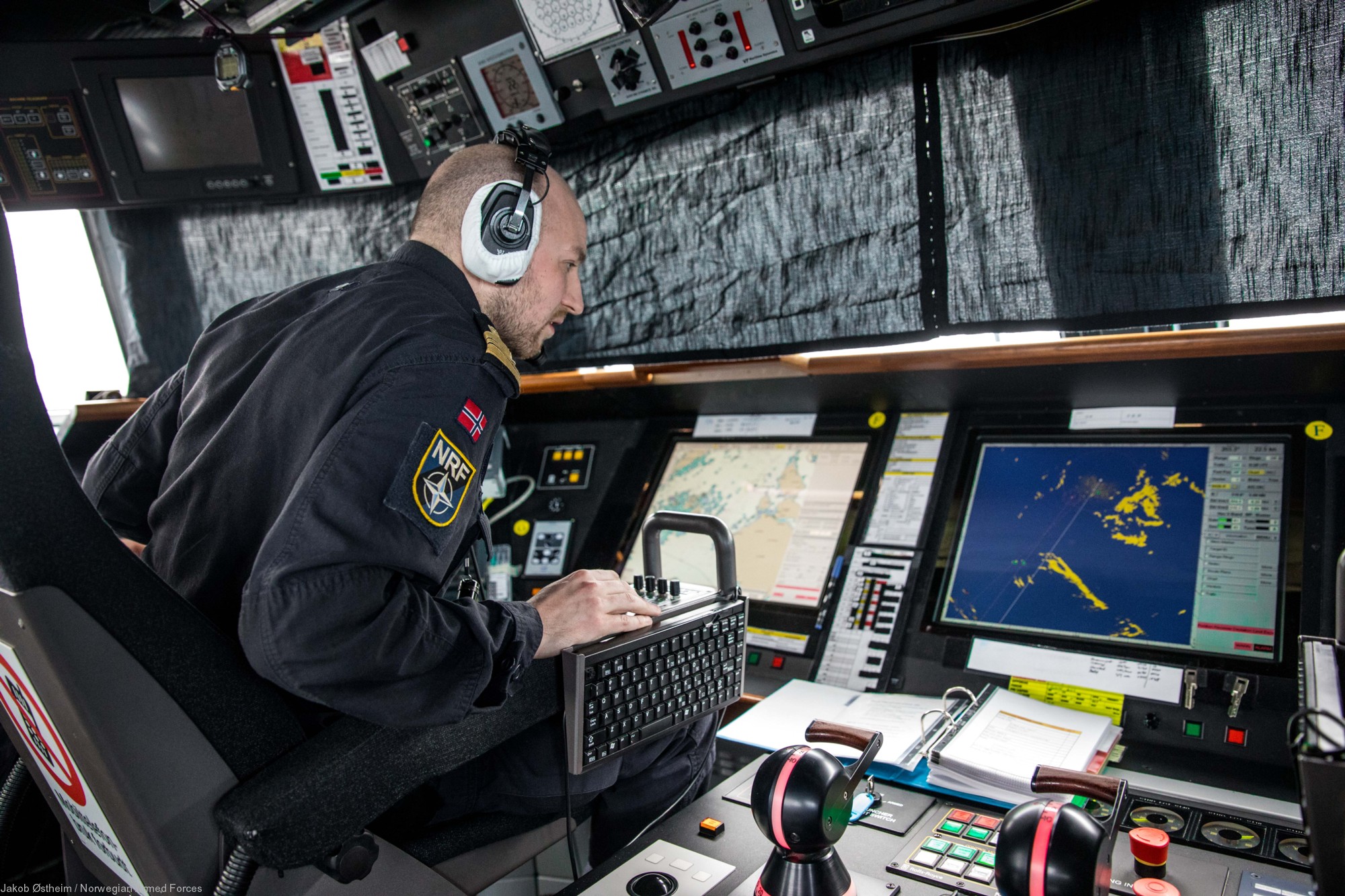 skjold class corvette knm hnoms royal norwegian navy sjoforsvaret 22 bridge