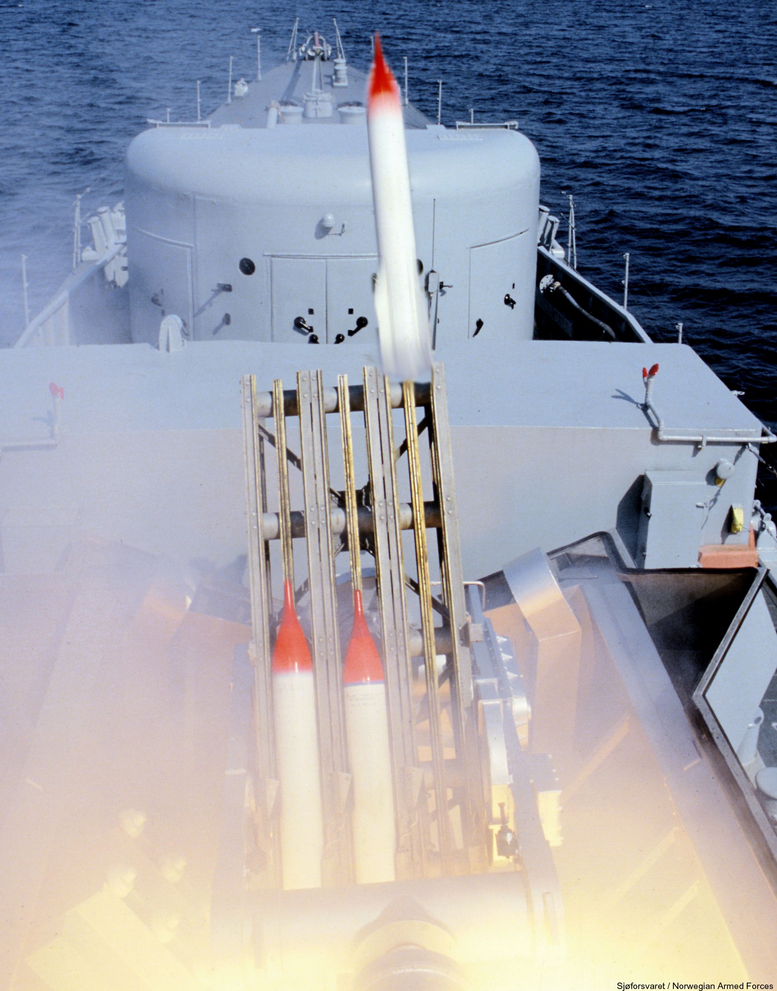 oslo class frigate royal norwegian navy terne asw anti submarine rocket launcher 02
