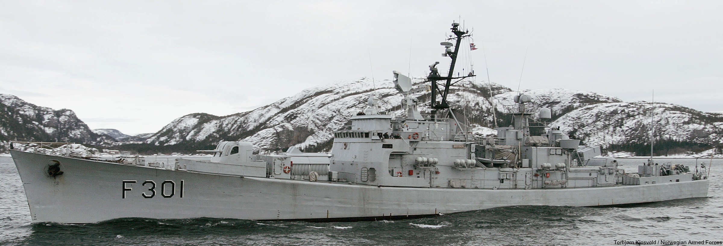 f-301 hnoms bergen knm oslo class frigate royal norwegian navy sjoforsvaret 03