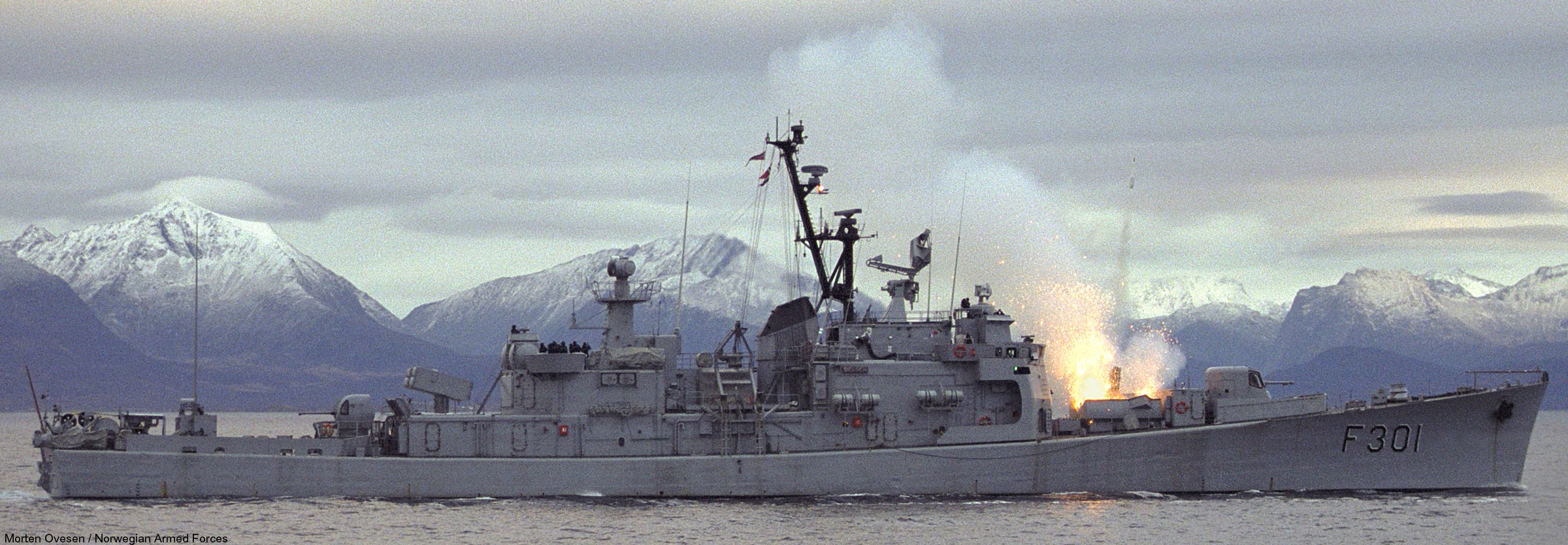 f-301 hnoms bergen knm oslo class frigate royal norwegian navy sjoforsvaret 10 kongsberg terne asw rocket