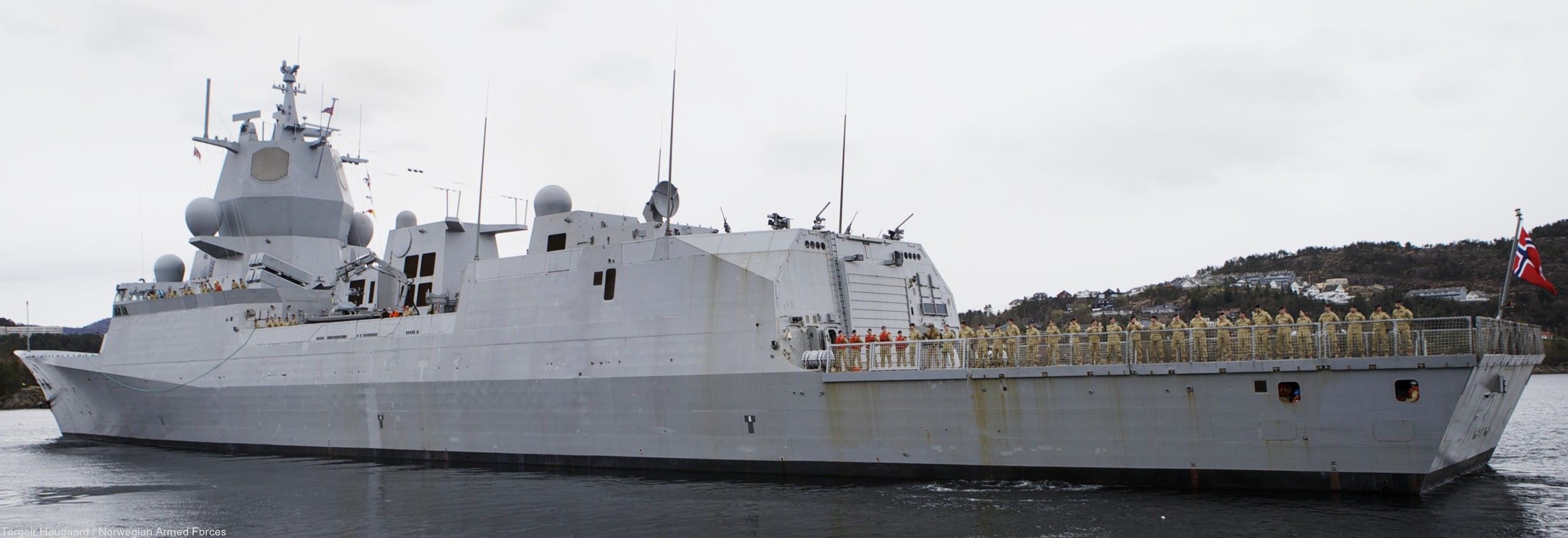 f-310 fridtjof nansen hnoms knm frigate royal norwegian navy sjoforsvaret 24