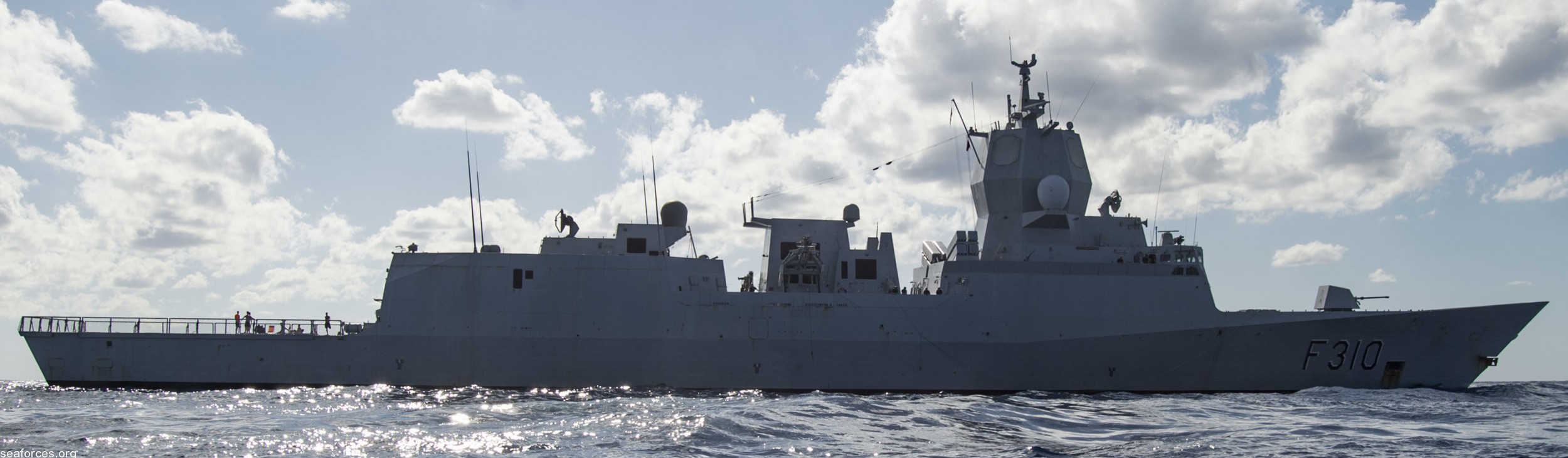 f-310 fridtjof nansen hnoms knm frigate royal norwegian navy sjoforsvaret 34