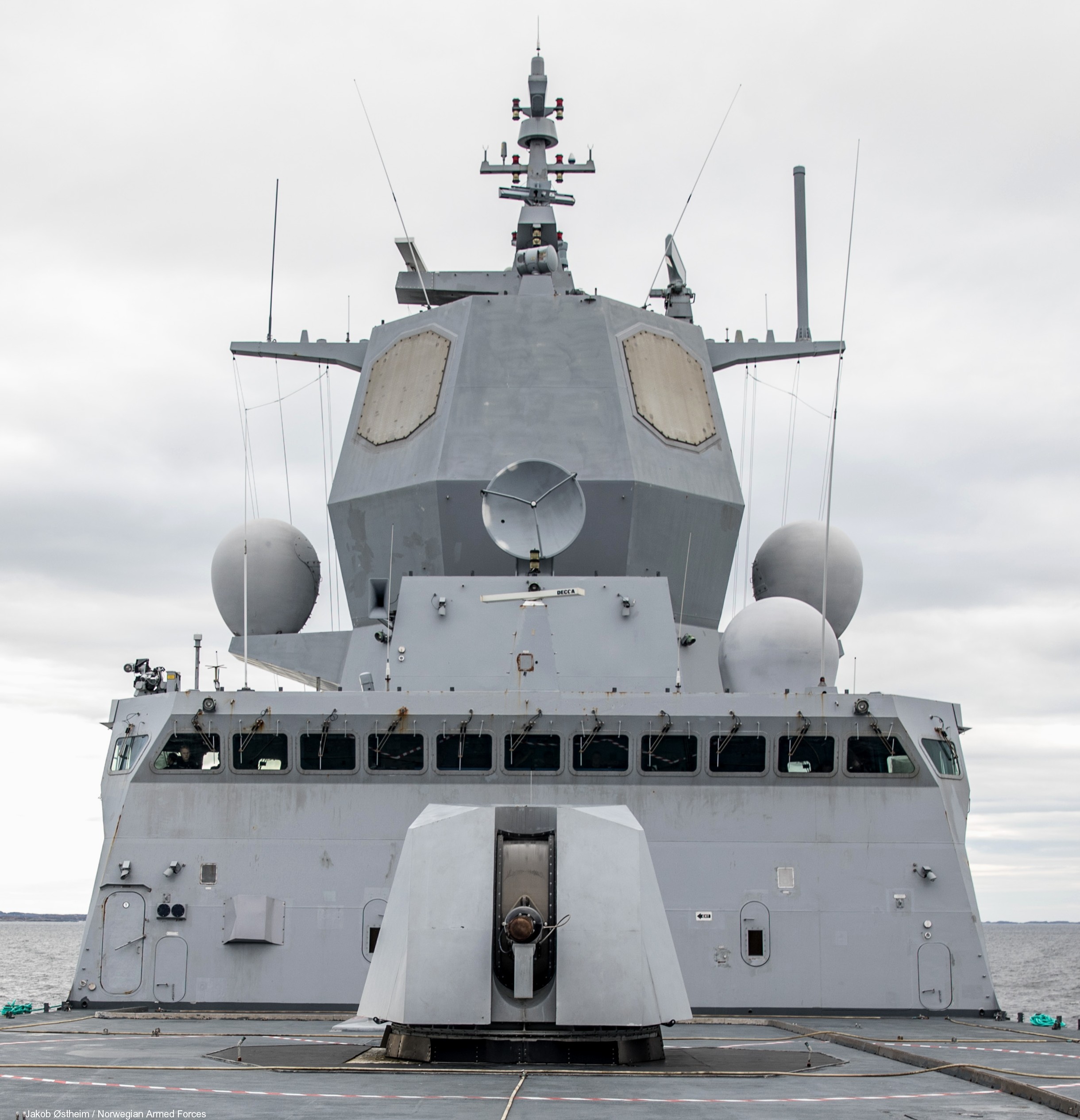 f-310 fridtjof nansen hnoms knm frigate royal norwegian navy sjoforsvaret 36