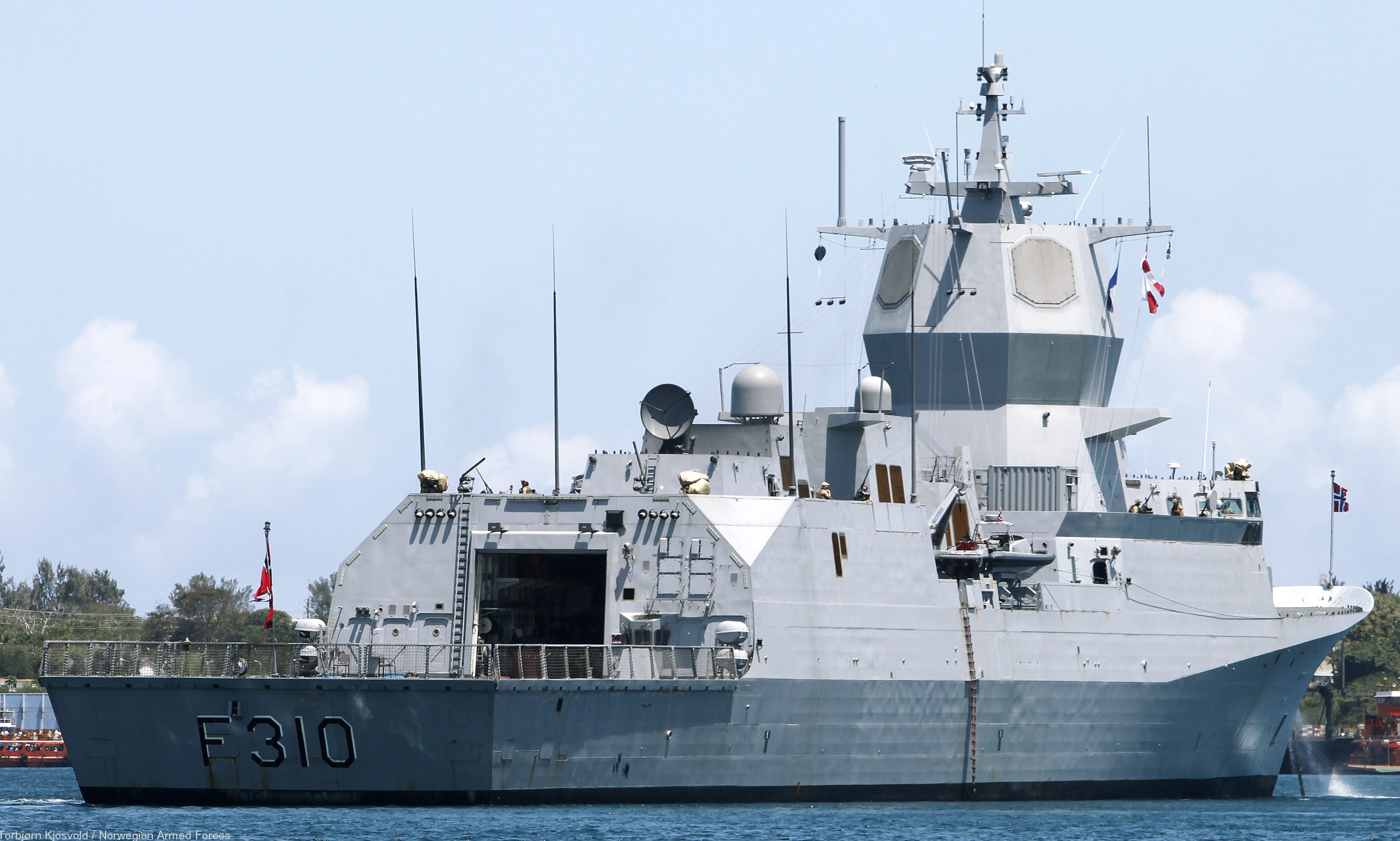 f-310 fridtjof nansen hnoms knm frigate royal norwegian navy sjoforsvaret 57