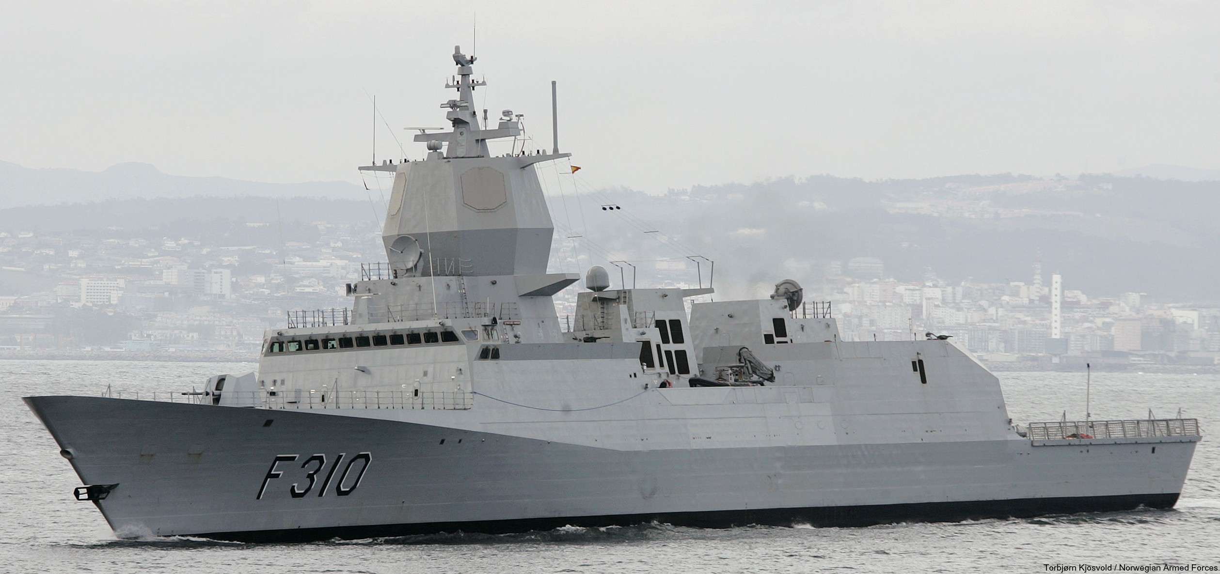 f-310 fridtjof nansen hnoms knm frigate royal norwegian navy sjoforsvaret 69