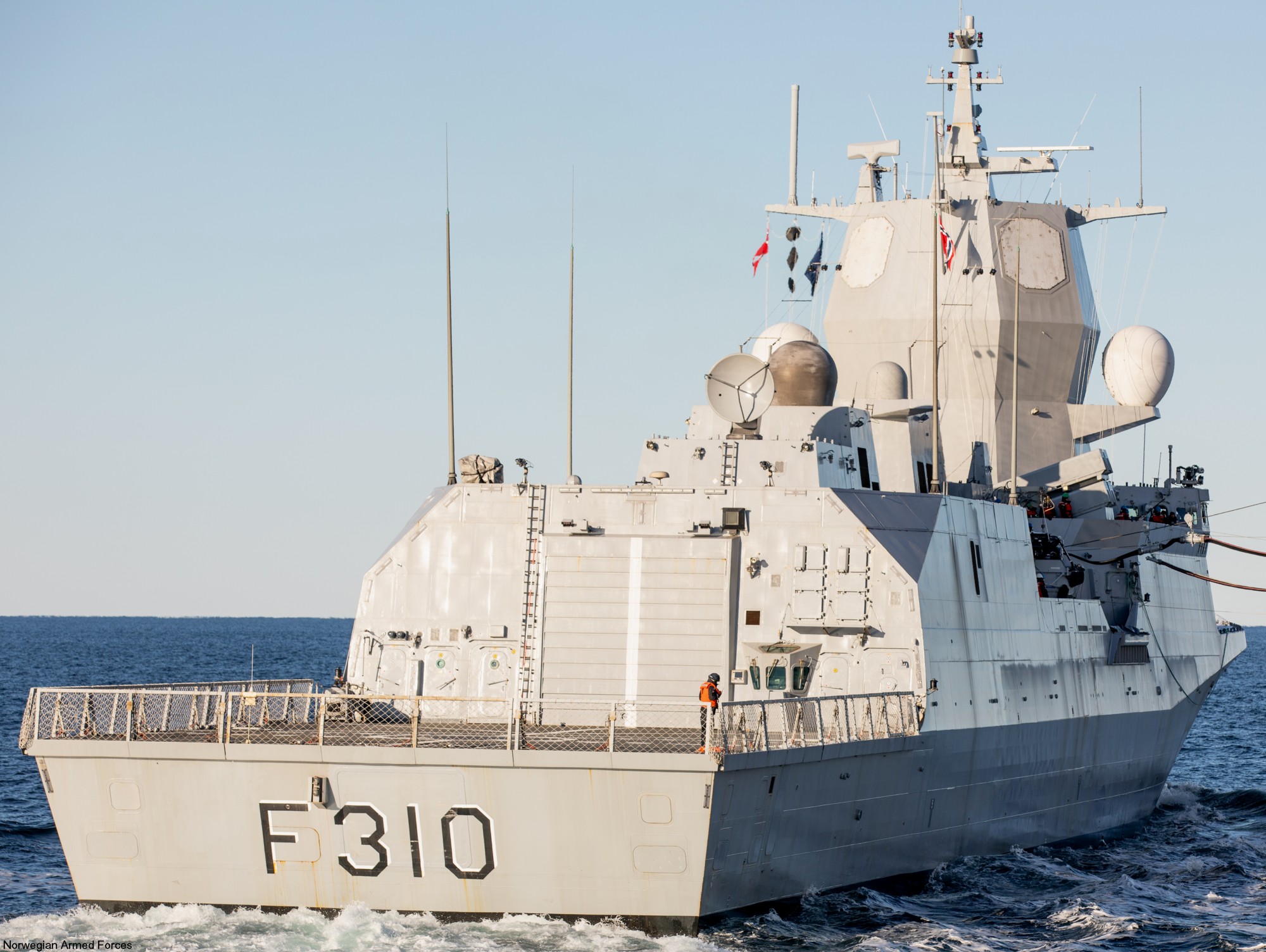 f-310 fridtjof nansen hnoms knm frigate royal norwegian navy sjoforsvaret 83