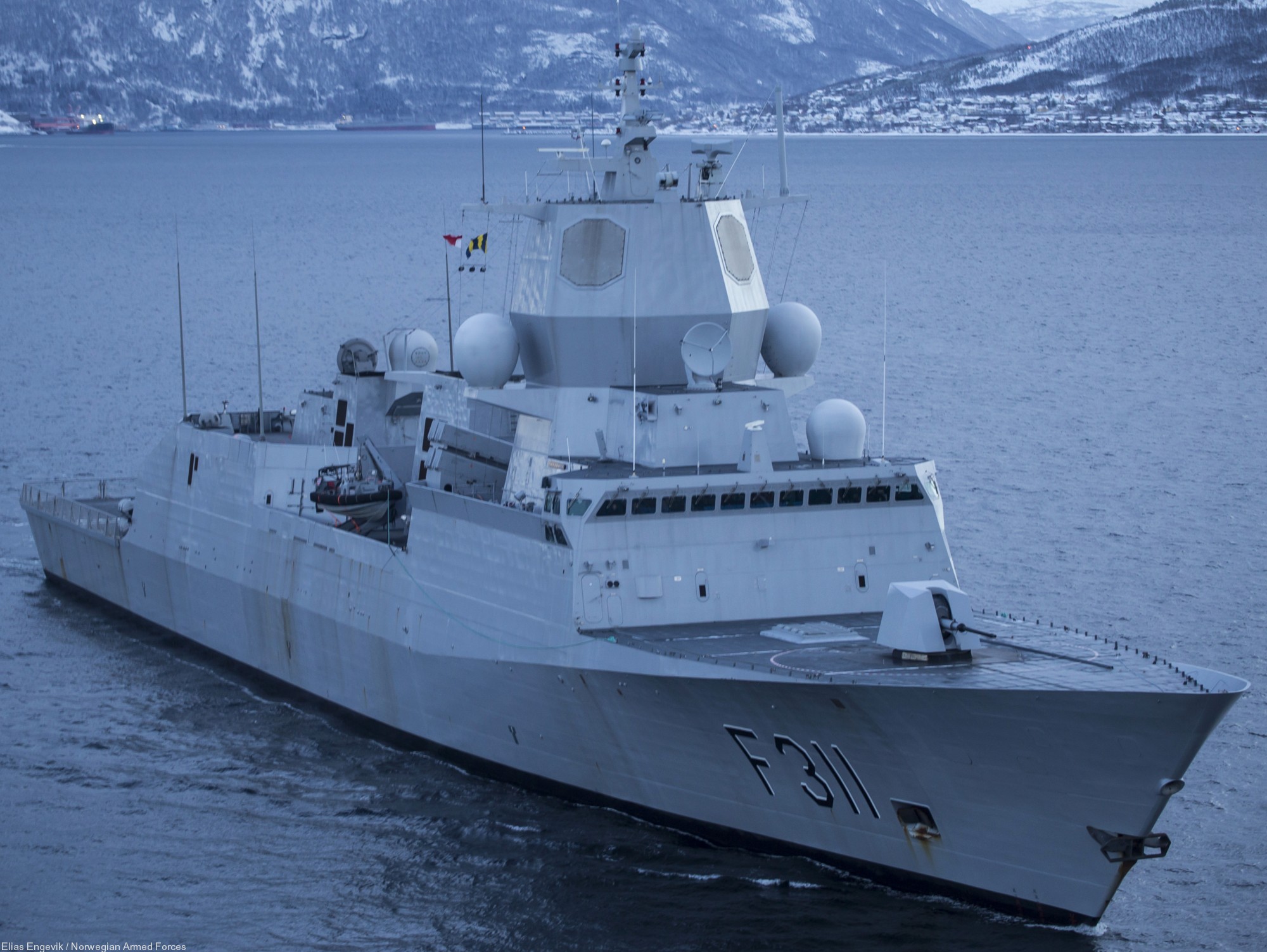 f-311 hnoms roald amundsen knm nansen class frigate royal norwegian navy sjoforsvaret 04