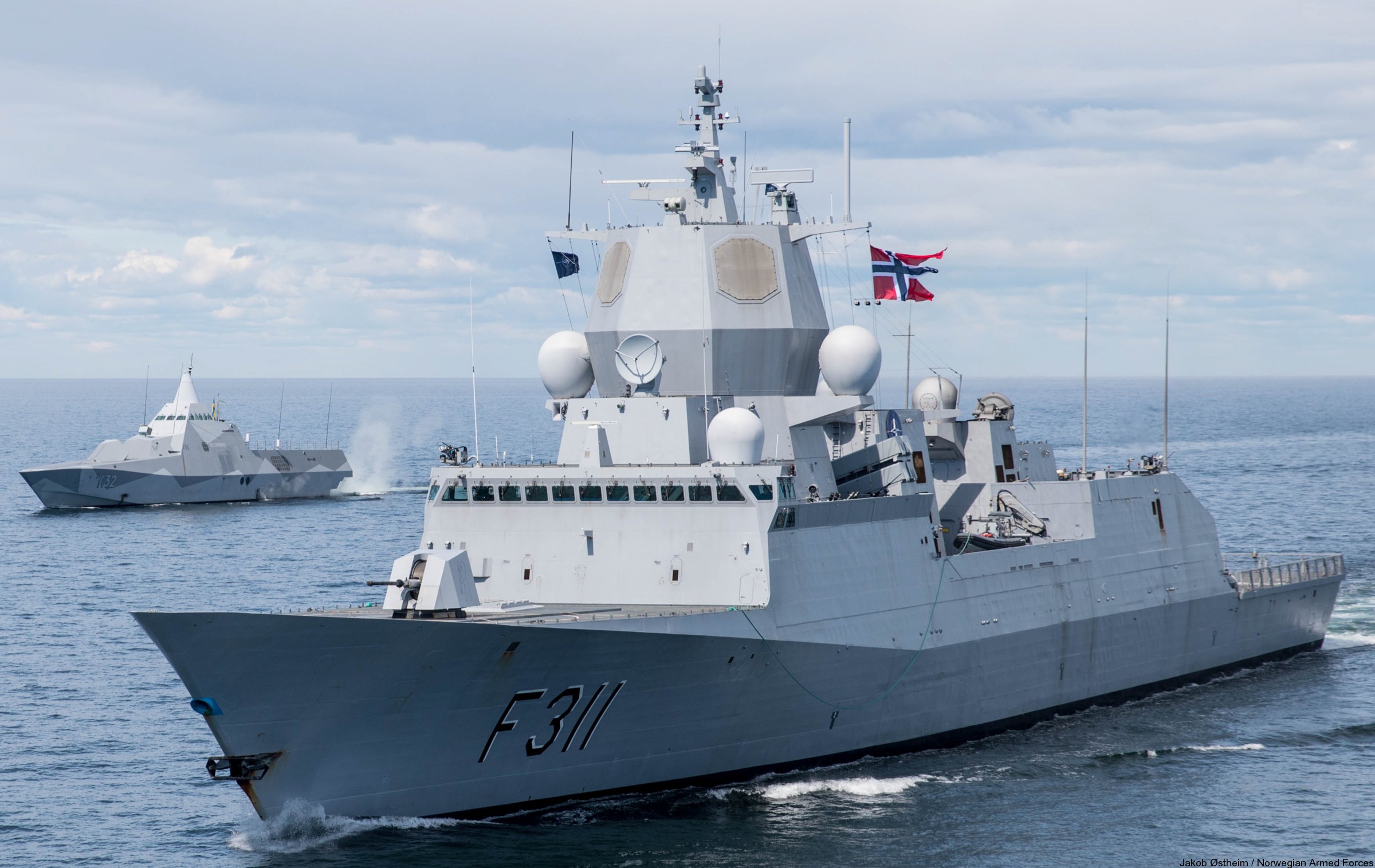 f-311 hnoms roald amundsen knm nansen class frigate royal norwegian navy sjoforsvaret 33