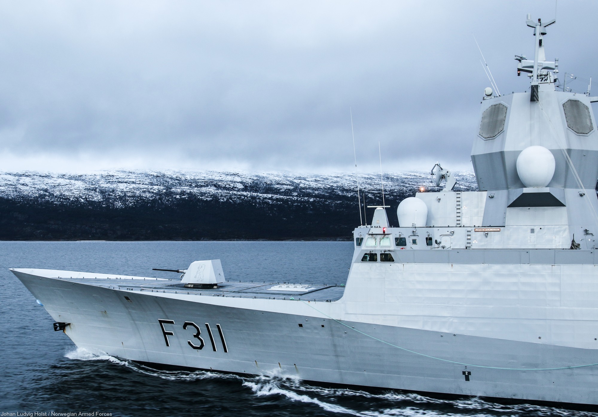 f-311 hnoms roald amundsen knm nansen class frigate royal norwegian navy sjoforsvaret 54
