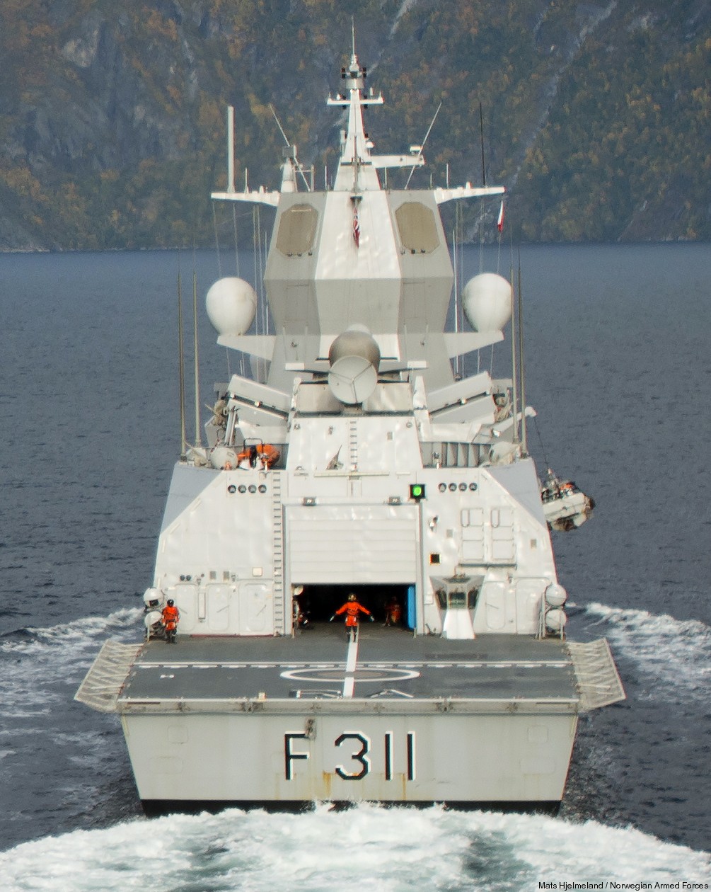 f-311 hnoms roald amundsen knm nansen class frigate royal norwegian navy sjoforsvaret 59 flight deck hangar nh-90