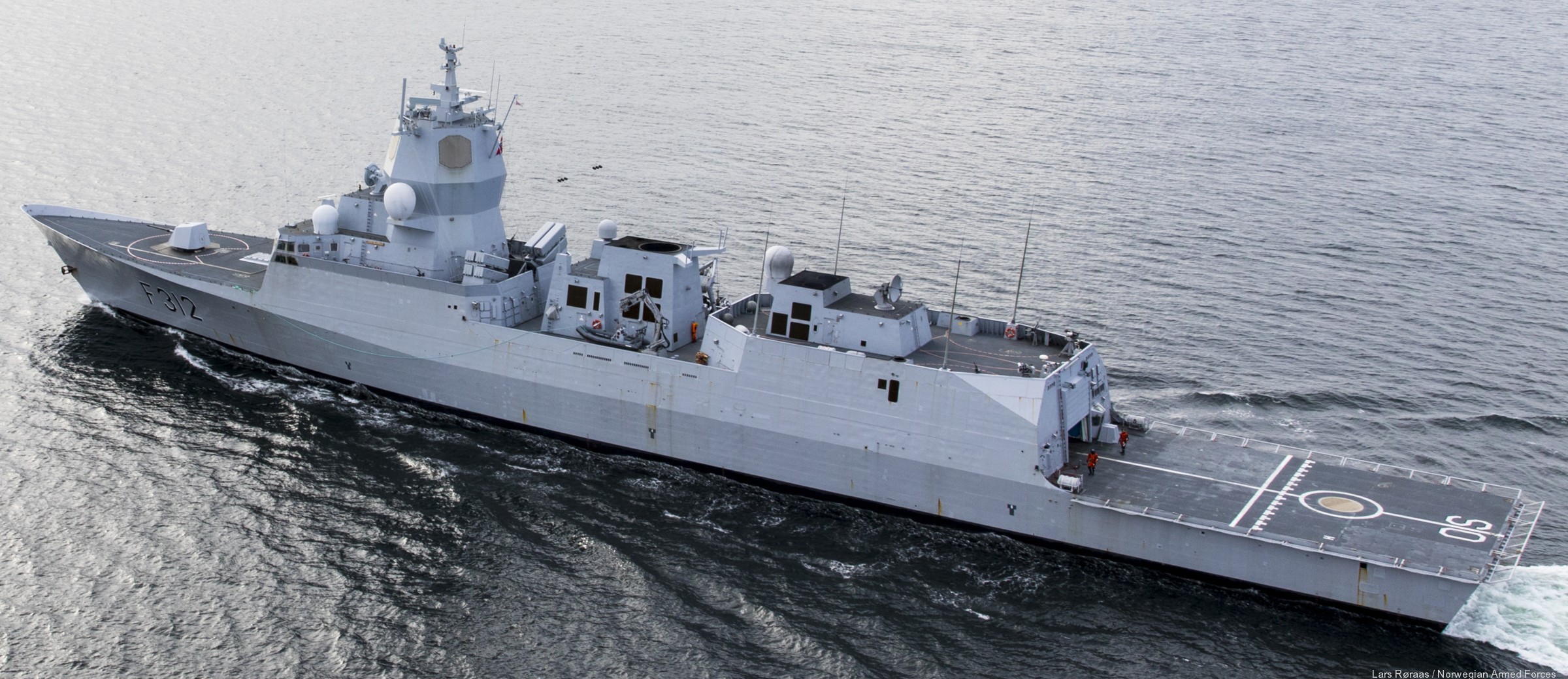 f-312 otto sverdrup hnoms knm fridtjof nansen class frigate royal norwegian navy 17 aegis combat system