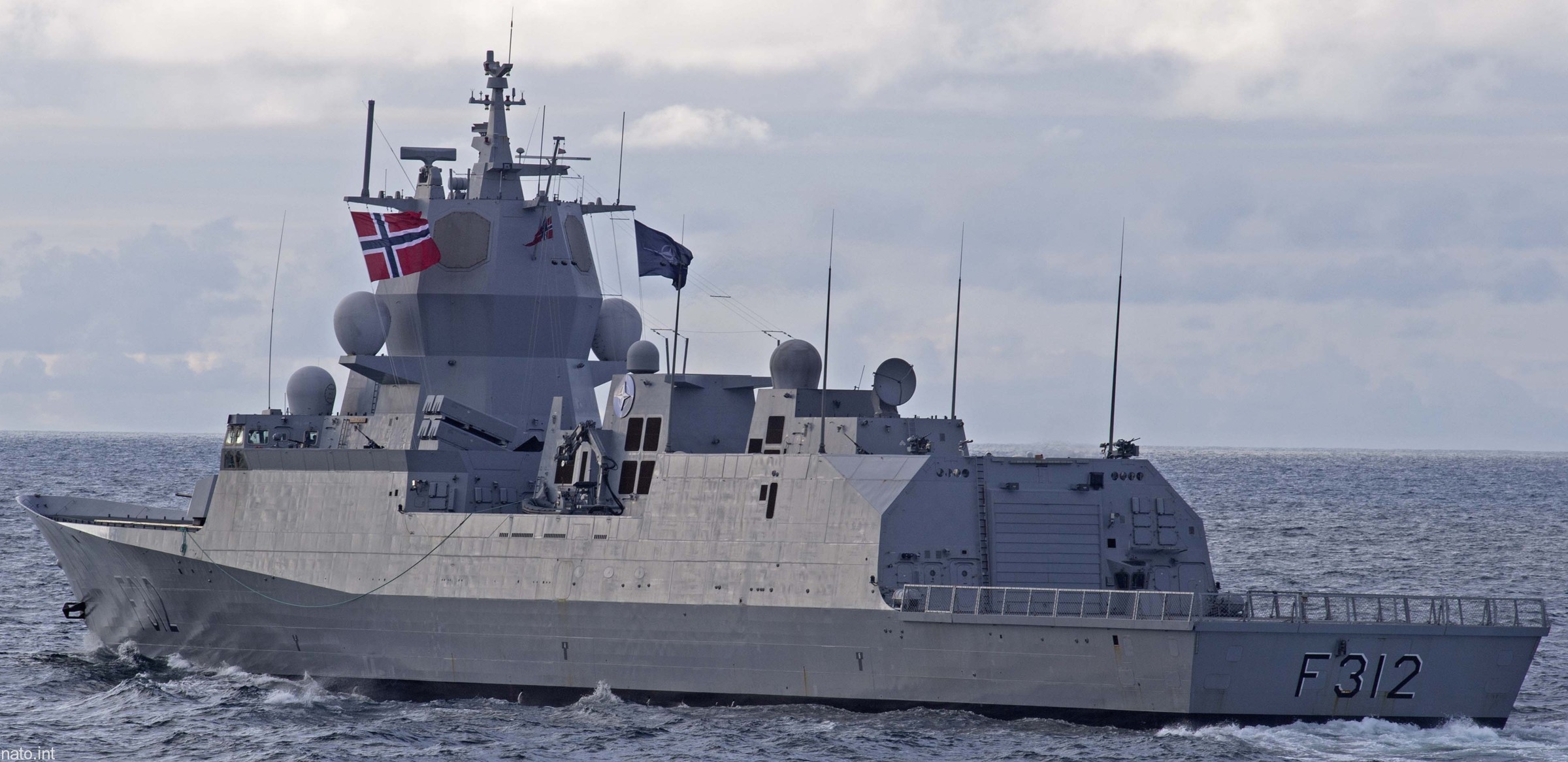 f-312 otto sverdrup hnoms knm fridtjof nansen class frigate royal norwegian navy 30