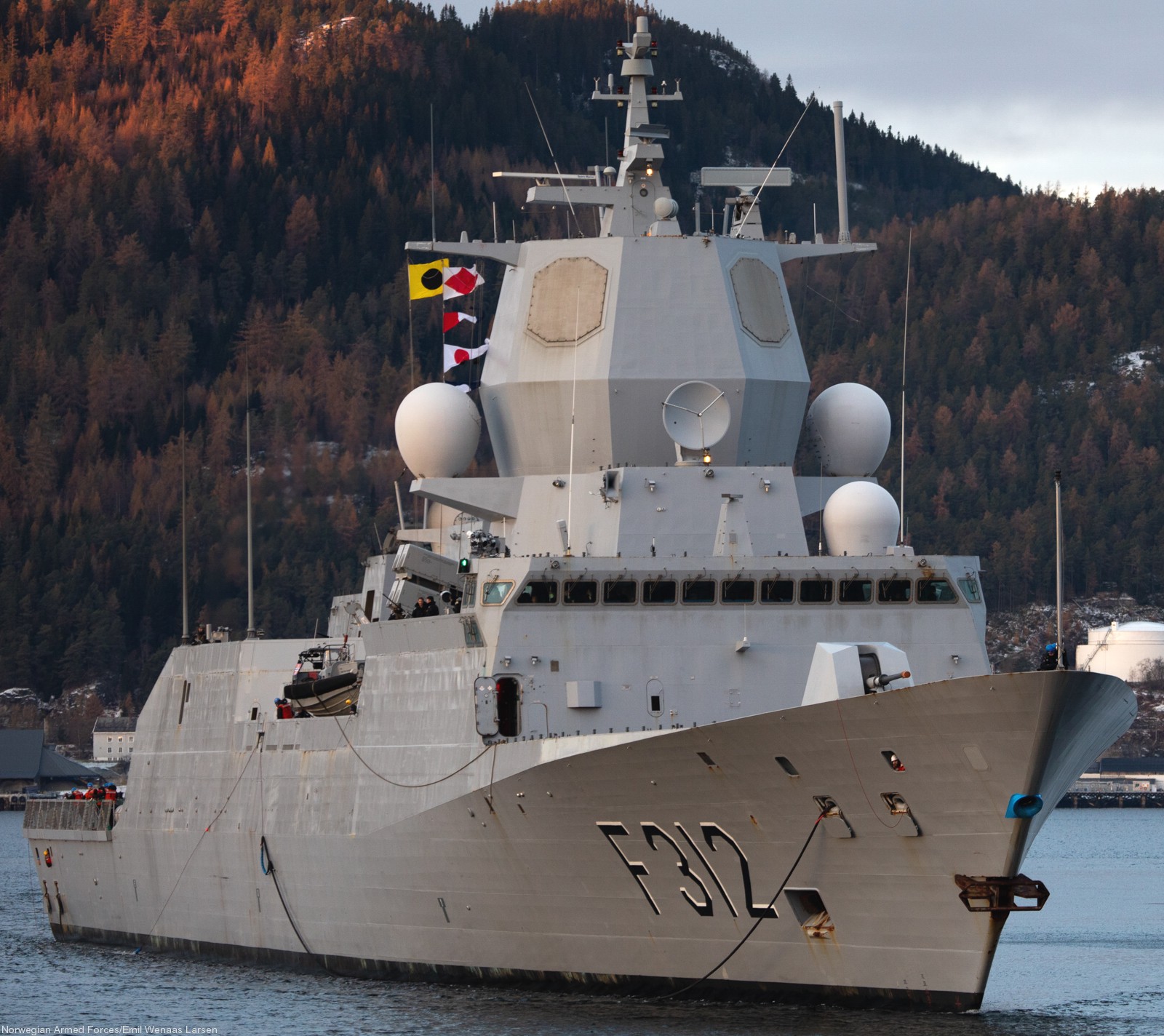 f-312 otto sverdrup hnoms knm fridtjof nansen class frigate royal norwegian navy sjøforsvaret 39